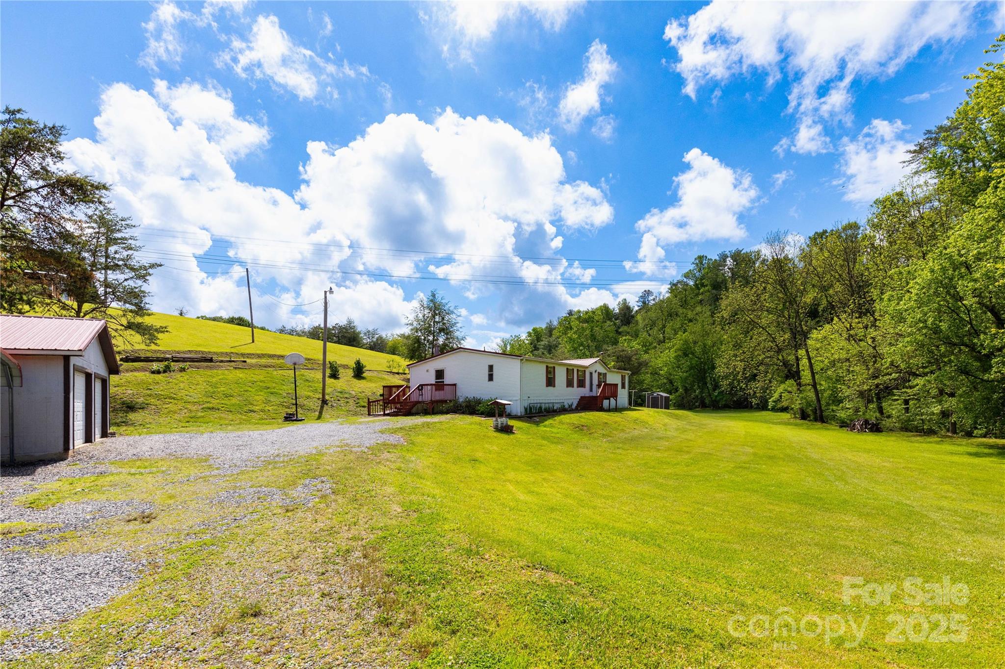 283 Grandview Drive 1