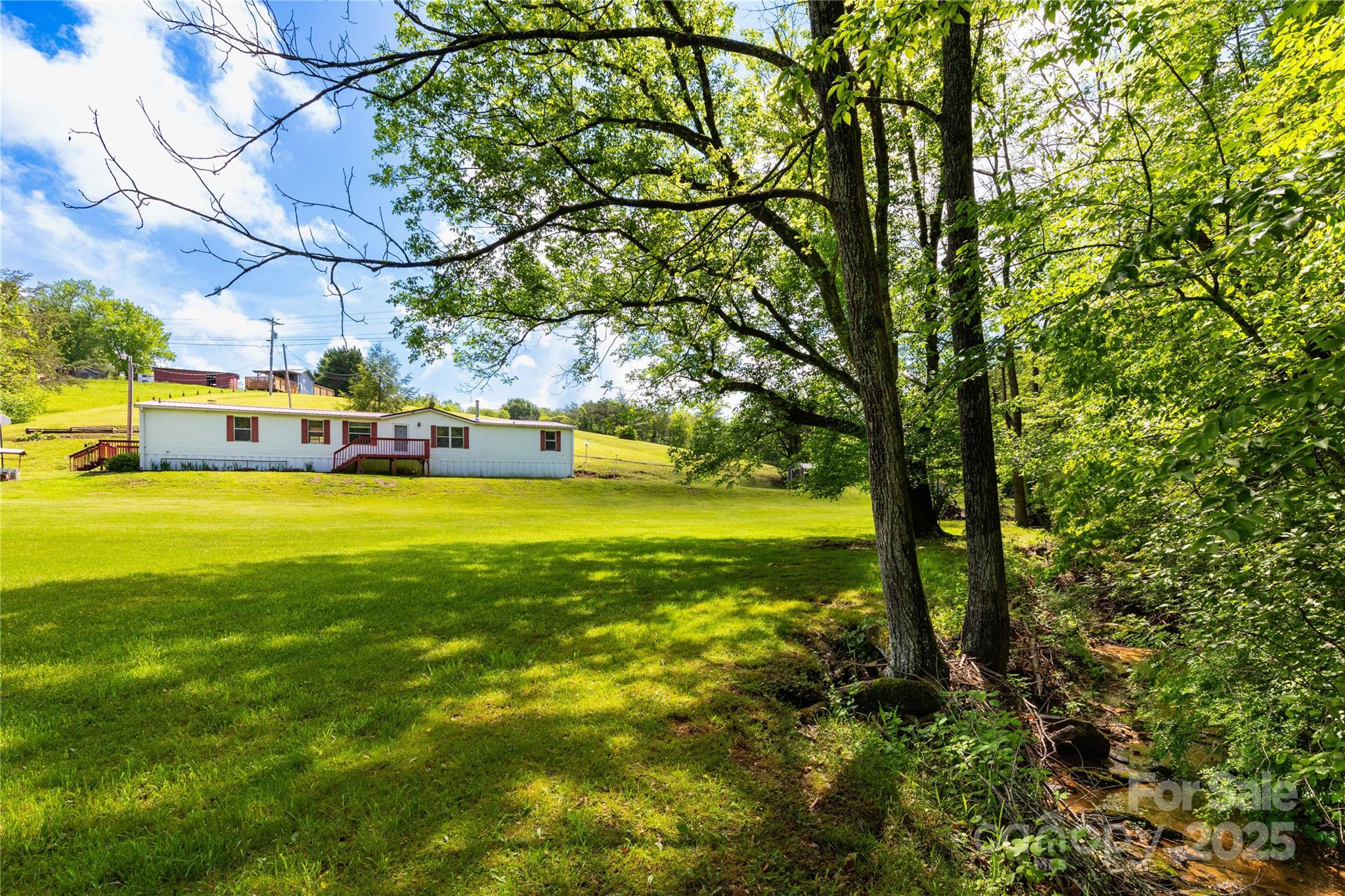 283 Grandview Drive 1