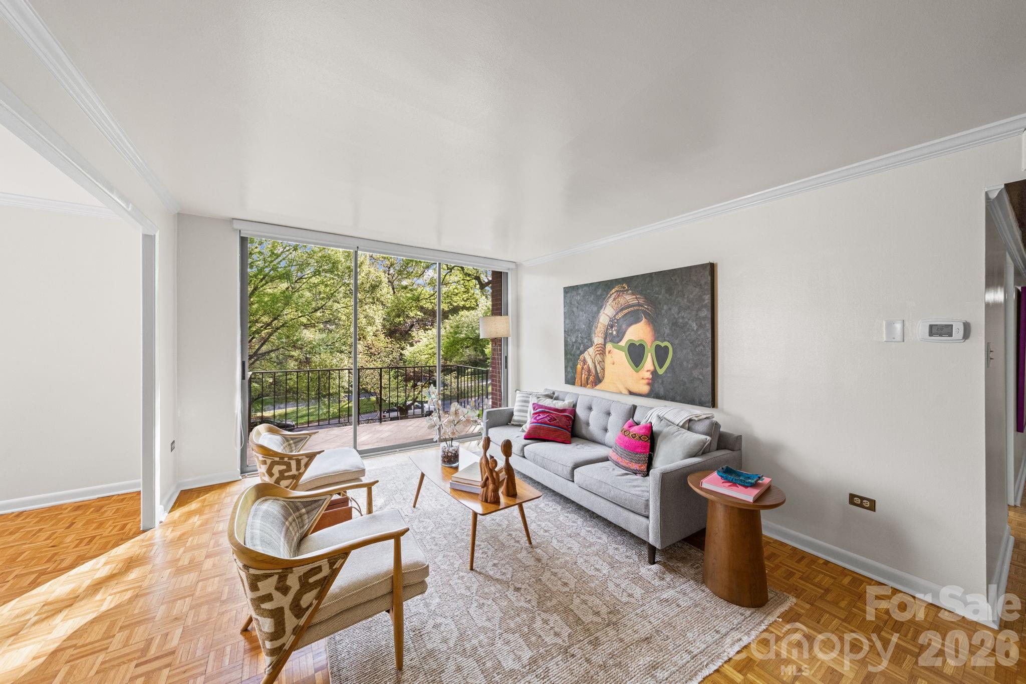 1300 Queens Road 312