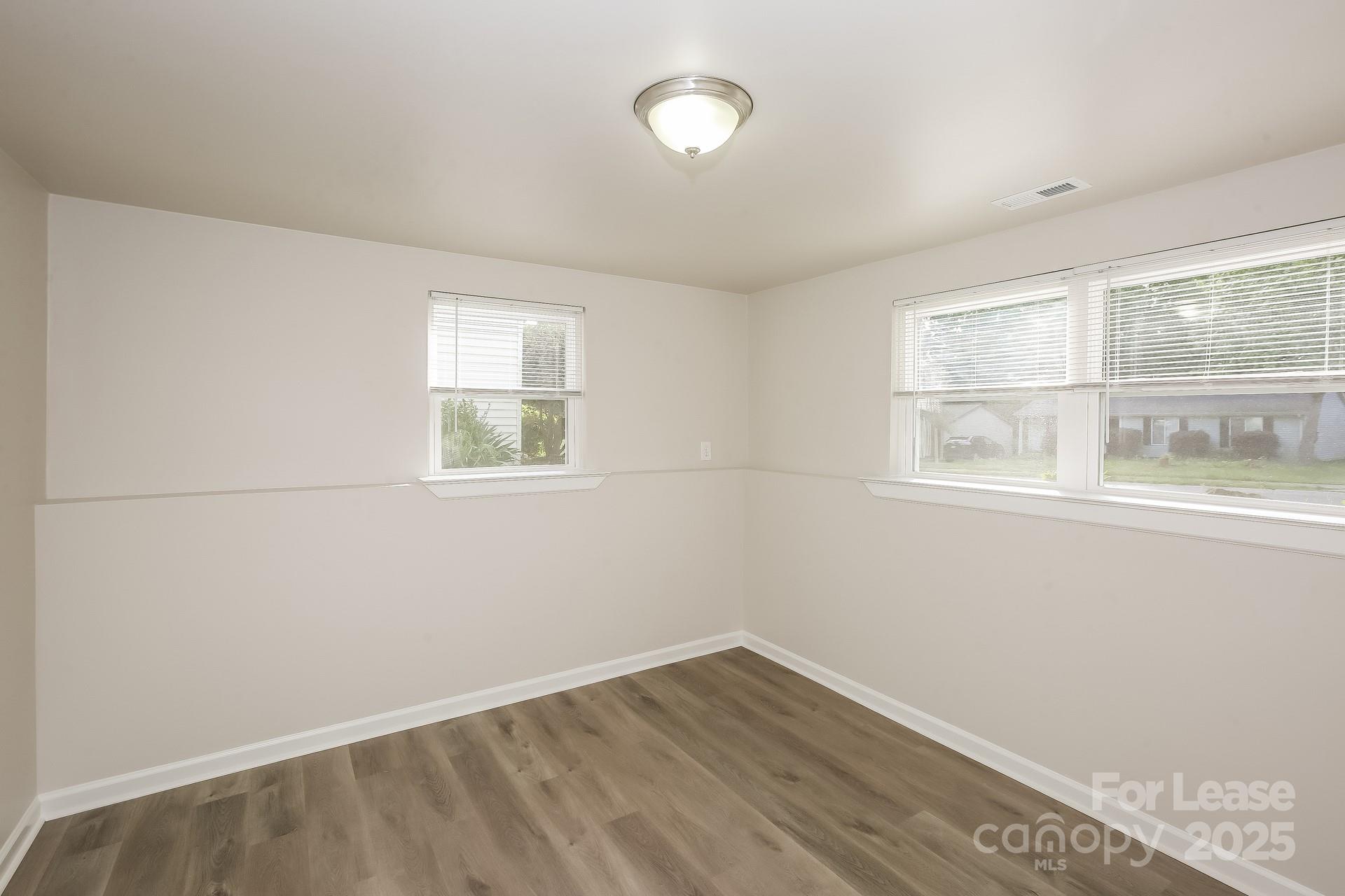 Danbrooke Park - Residential Lease