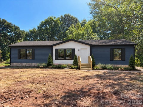Photo of 1113 Betterbrook Lane, Lincolnton, NC 28092 (MLS # 4428847)