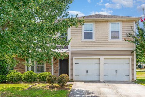 9702 Fernspray Road Charlotte NC 28215