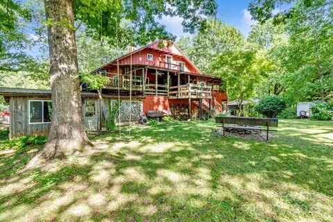 76 Archer Road Saluda NC 28773