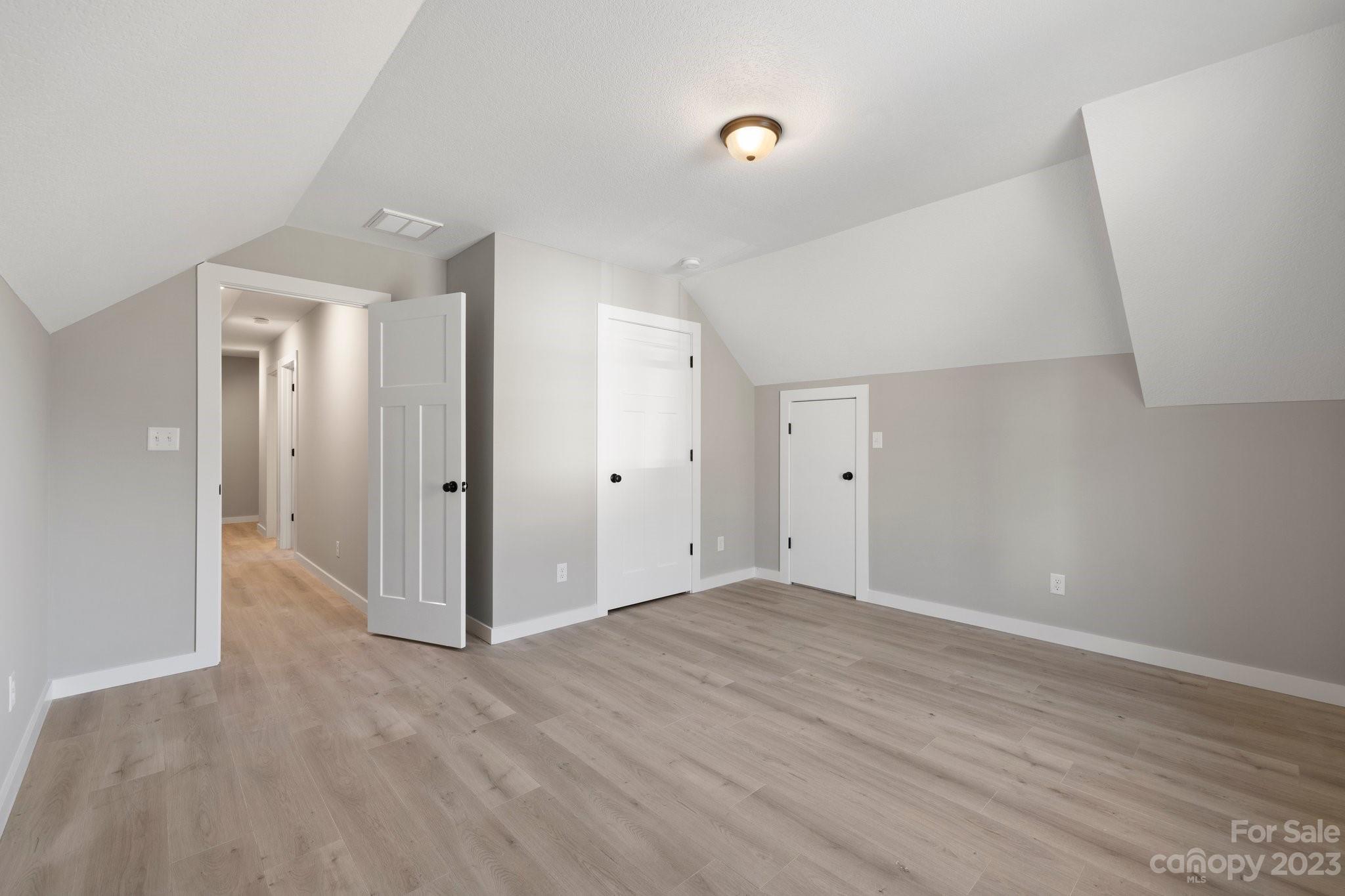 Majestic Oaks - Residential