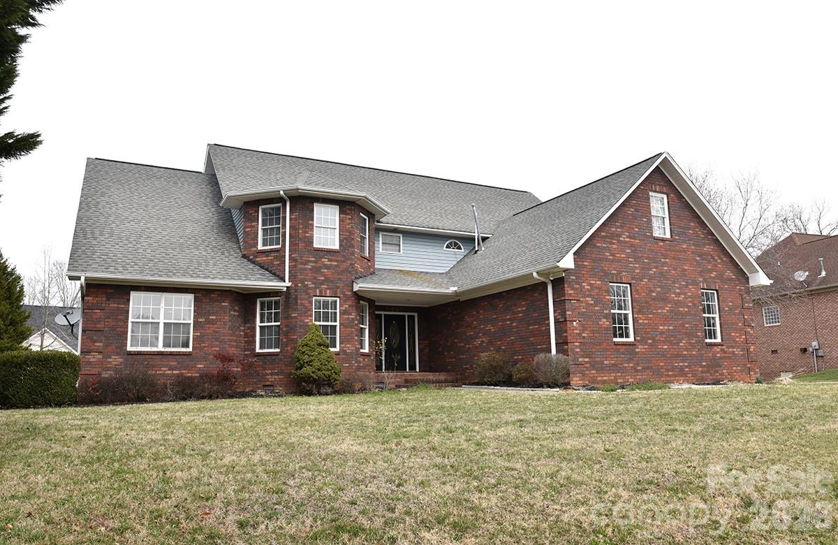 1203 Edgewater Court