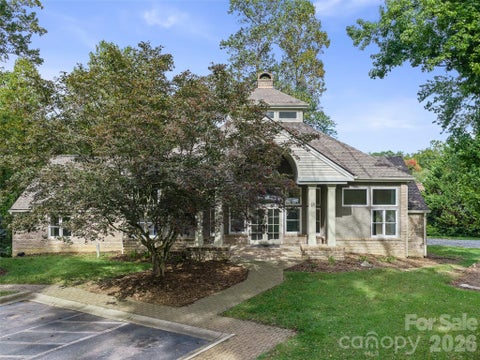 Photo for 18 Carriage Park Way