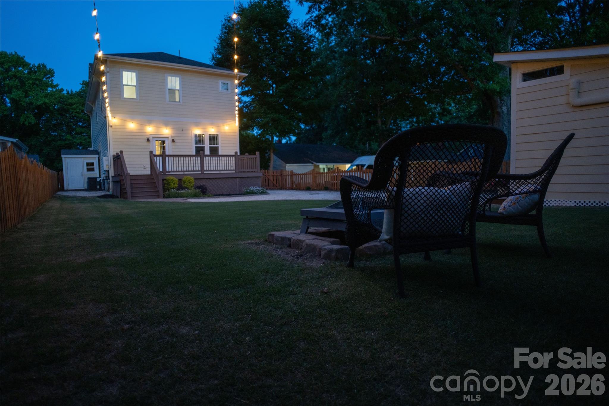Camp Green - Residential