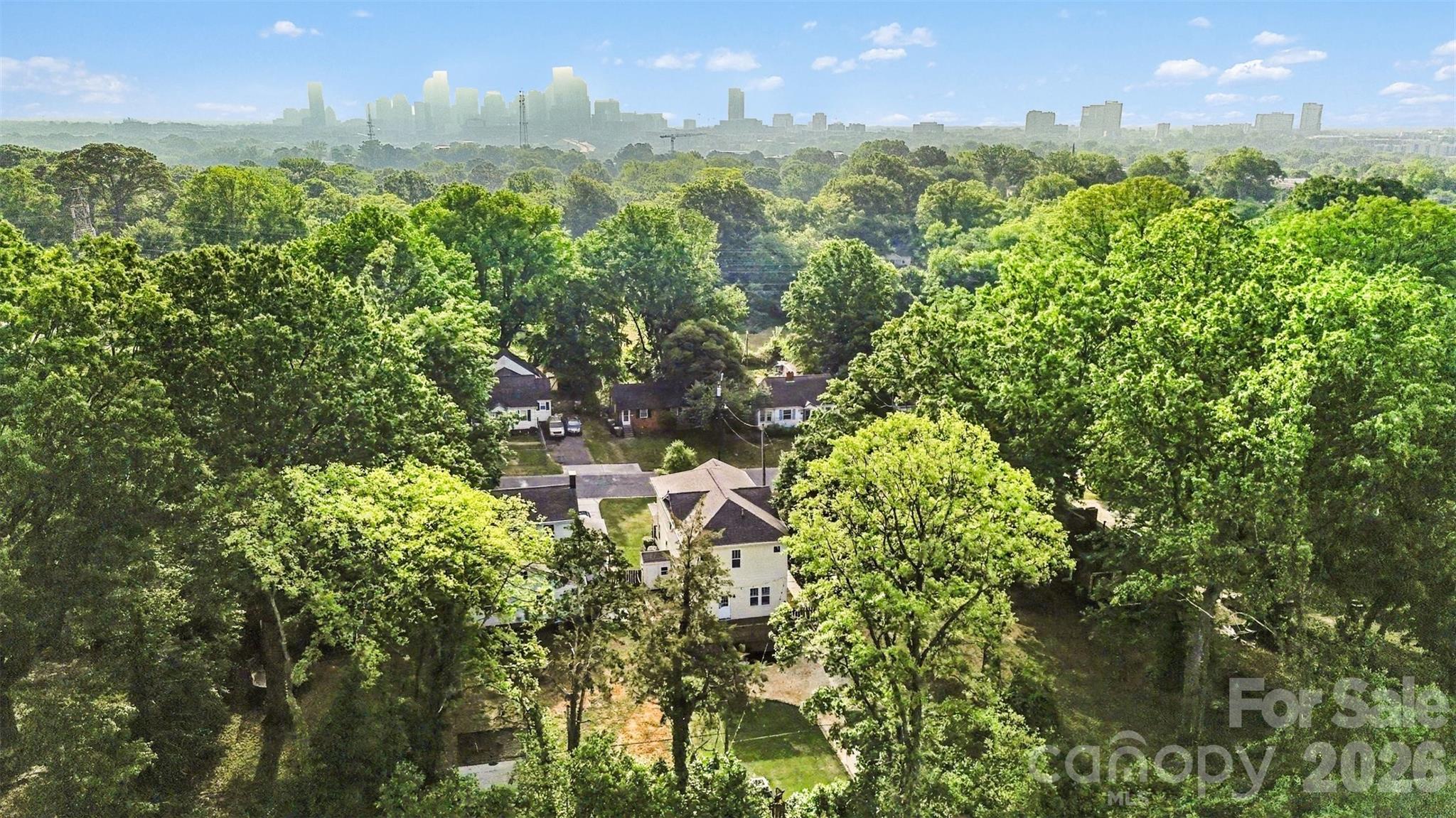 Camp Green - Residential