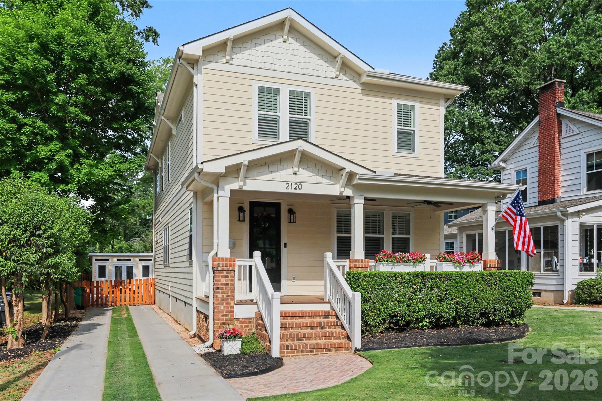 Camp Green - Residential
