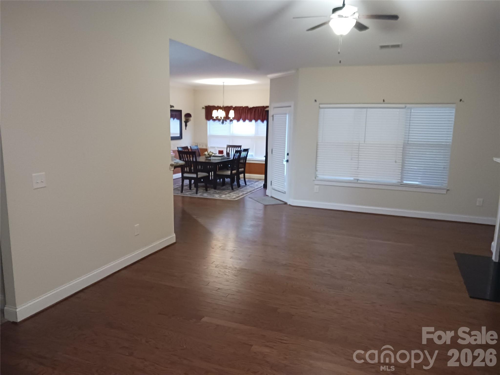 5039 Abbington Way