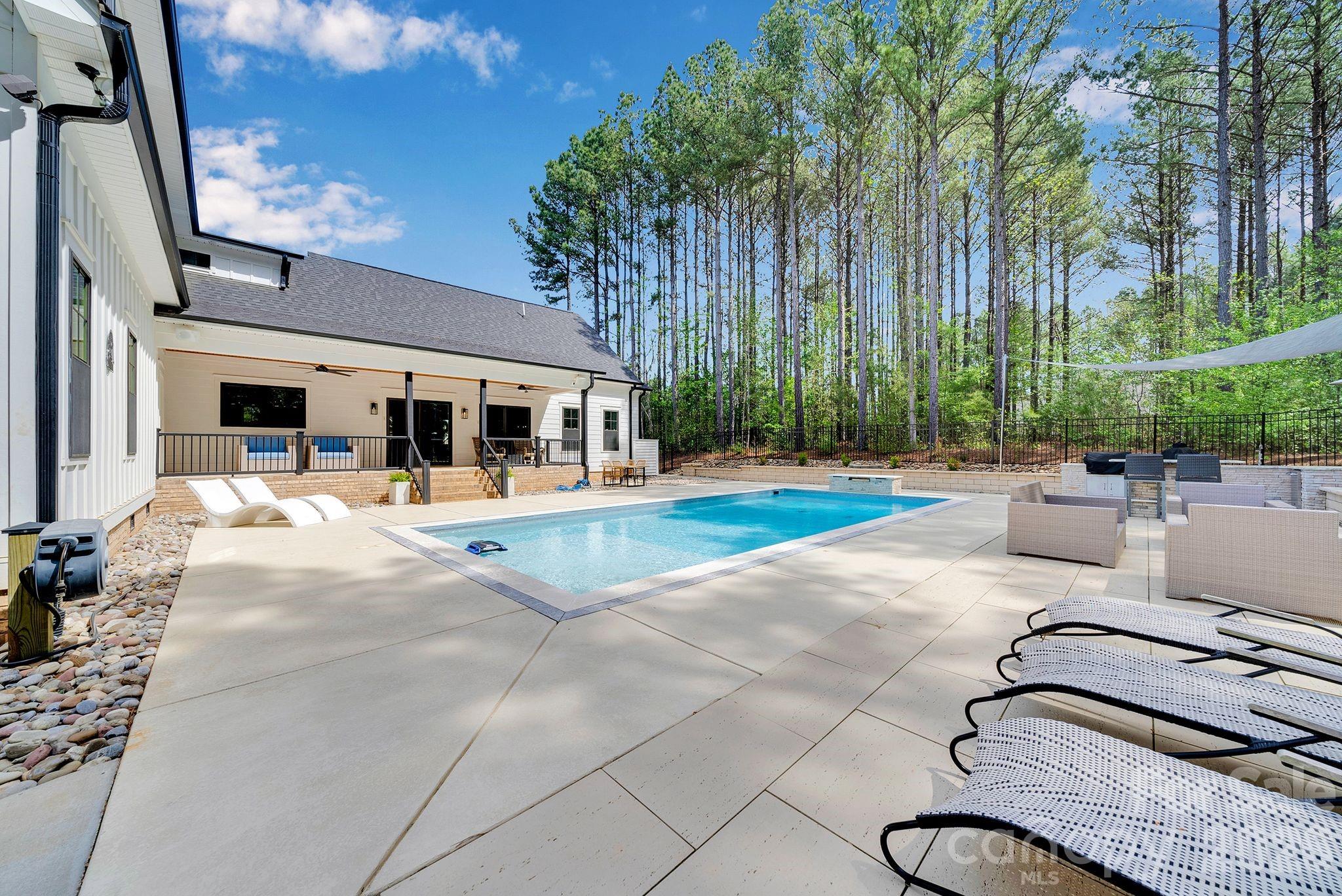 Winding Forest - Residential