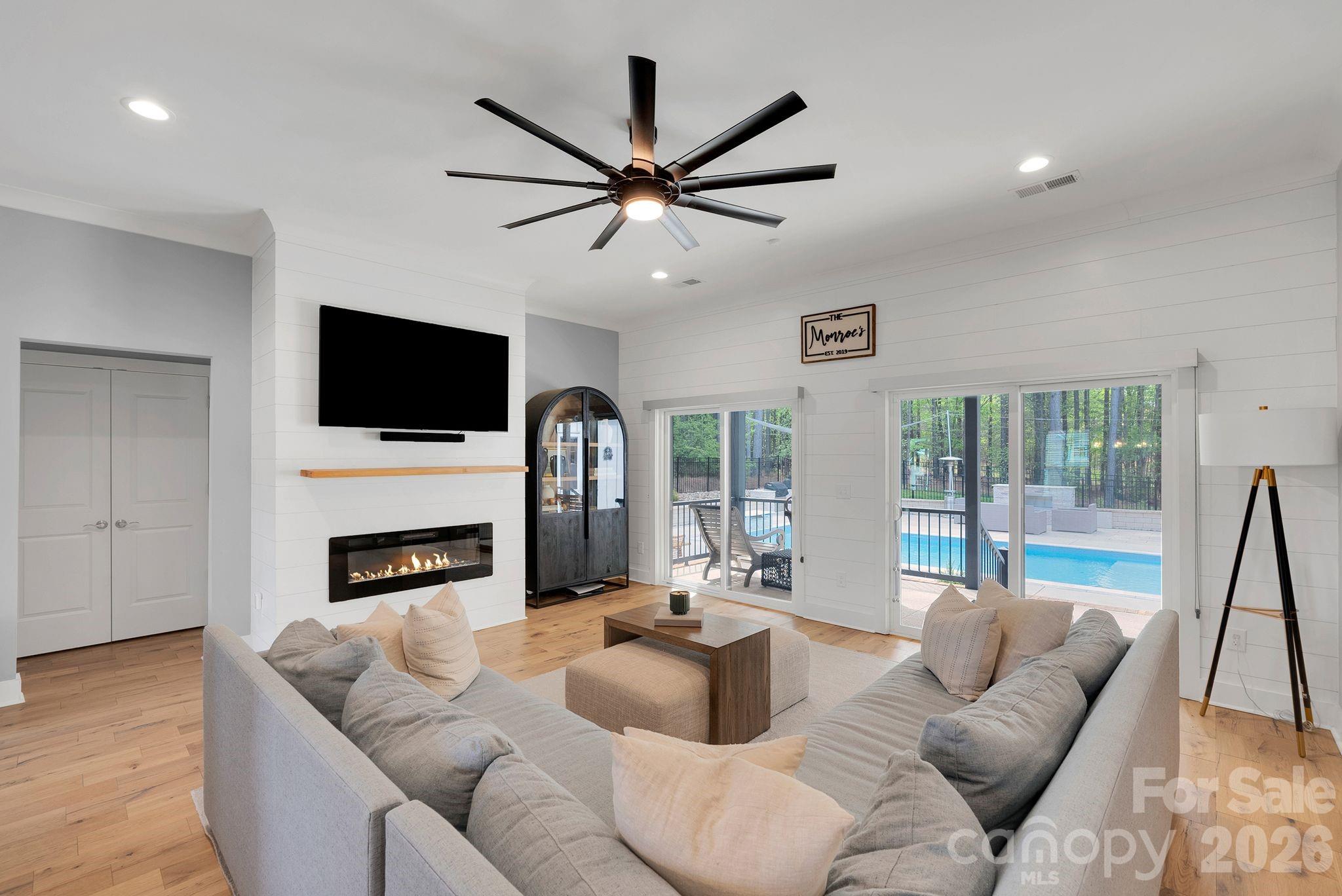 Winding Forest - Residential