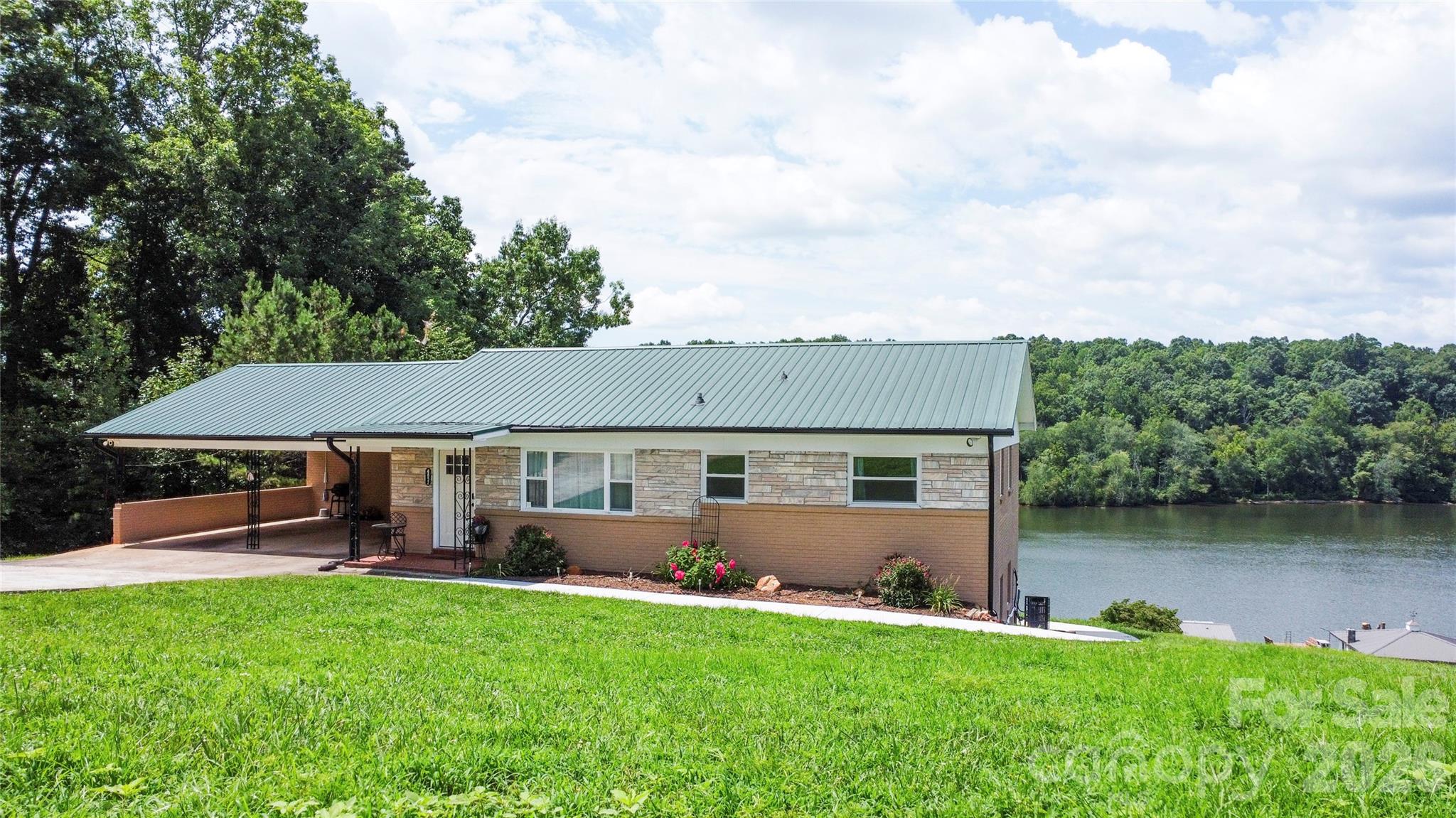 4852 Midway Sand Road, Hickory, NC, 28601