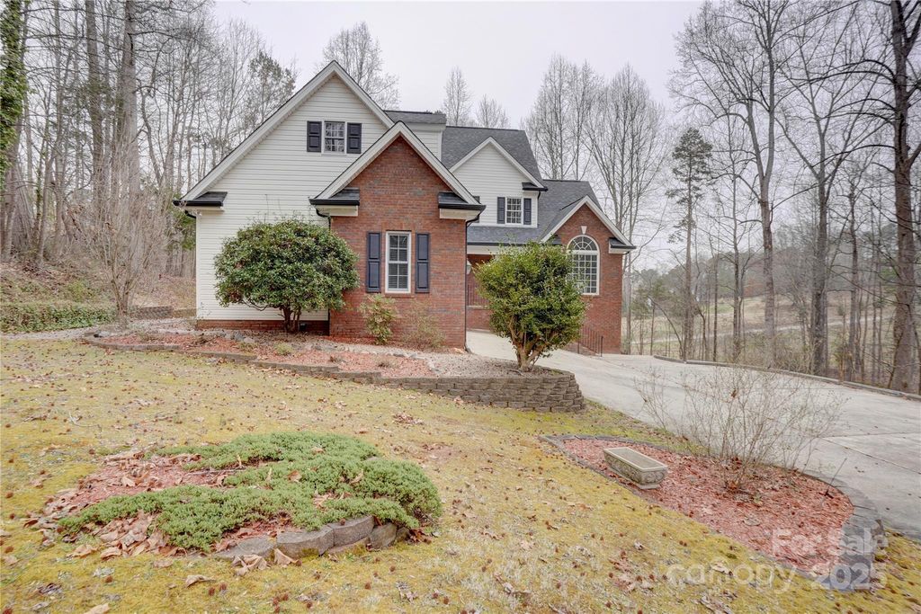listing image 0