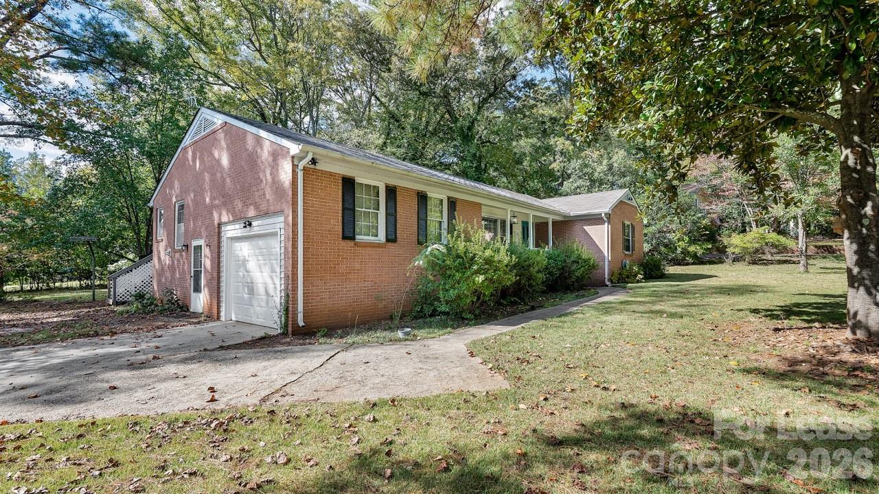 Forest Hills - Residential Lease