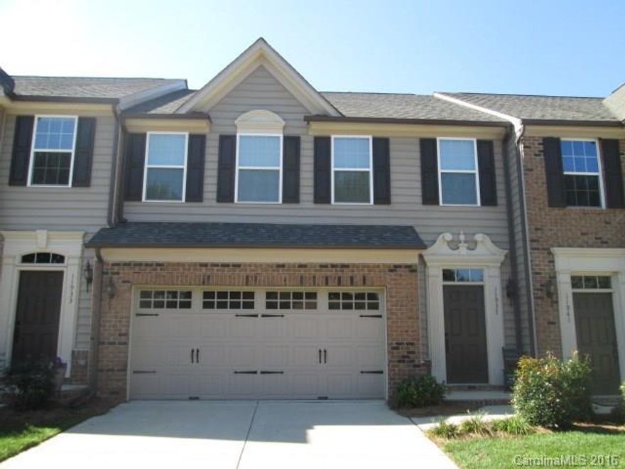 Spacious townhome in popular McCarley. Large master, his and her vanity, walk in closets, granite and ceramic tile. HWs down, kit. with SS appls, private patio for entertaining.  Pet fee is per pet that does not exceed 30 lbs.