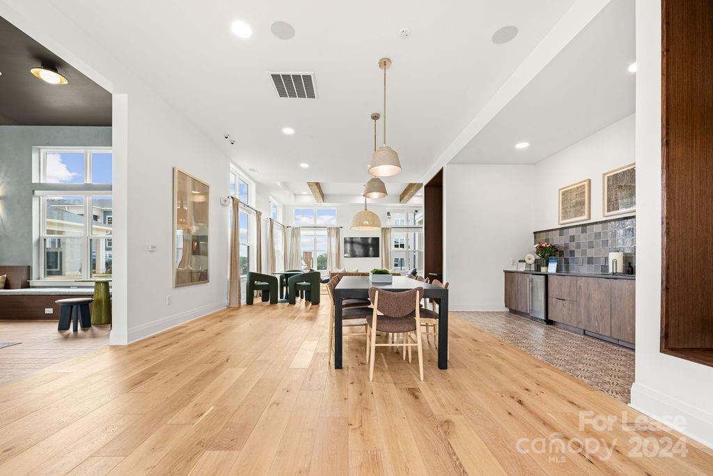 Mooresville, North Carolina 28117, United States, 2 Bedrooms Bedrooms, ,2 BathroomsBathrooms,Residential,Active,53009