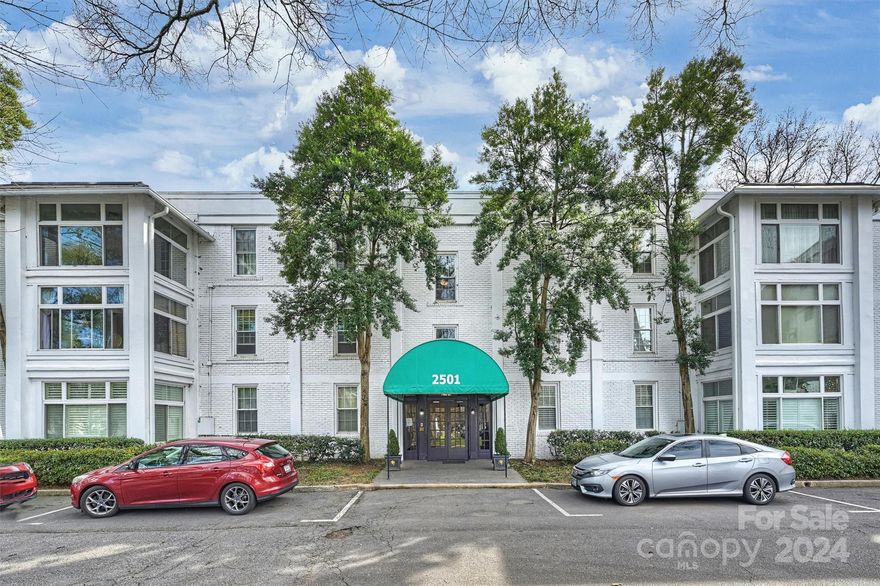Stunning 2-bedroom condo located in heart of beautiful Myers Park. This third-floor unit overlooks the golf course at Myers Park Country Club, and features updated lighting, new flooring, renovated white kitchen, beautifully updated bath and fresh paint. Kitchen boasts quartz countertops, white cabinetry, tile backsplash and stainless steel appliances, and washer/dryer is tucked away in the pantry and will remain. Spacious living room opens to bright sunroom with large windows — the perfect spot to relax or entertain! The building was also recently renovated with updates to the entry and common areas, new carpet, fresh paint and new lighting fixtures. This is your chance to live in one of Charlotte’s loveliest areas — convenient to shopping and dining on Selwyn Avenue and an easy commute to uptown and SouthPark!