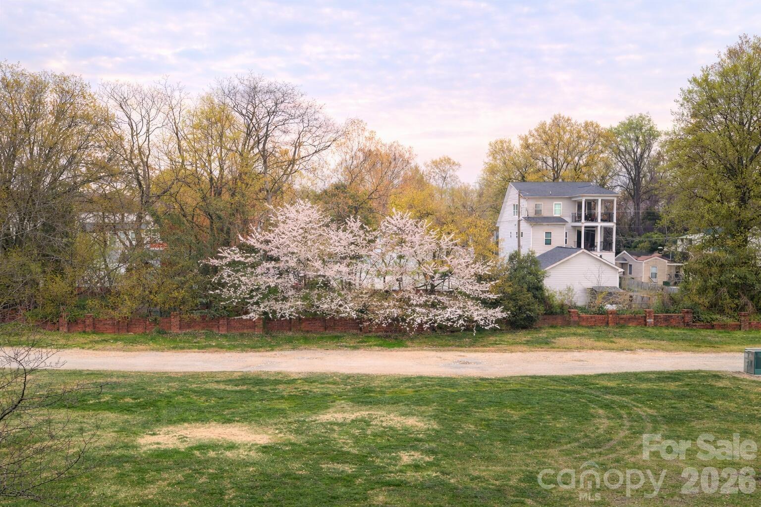 NoDa Landing Condominiums - Residential