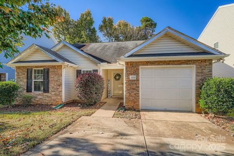 Photo of 5320 Barley Lane, Charlotte, NC 28216 (MLS # 4315363)