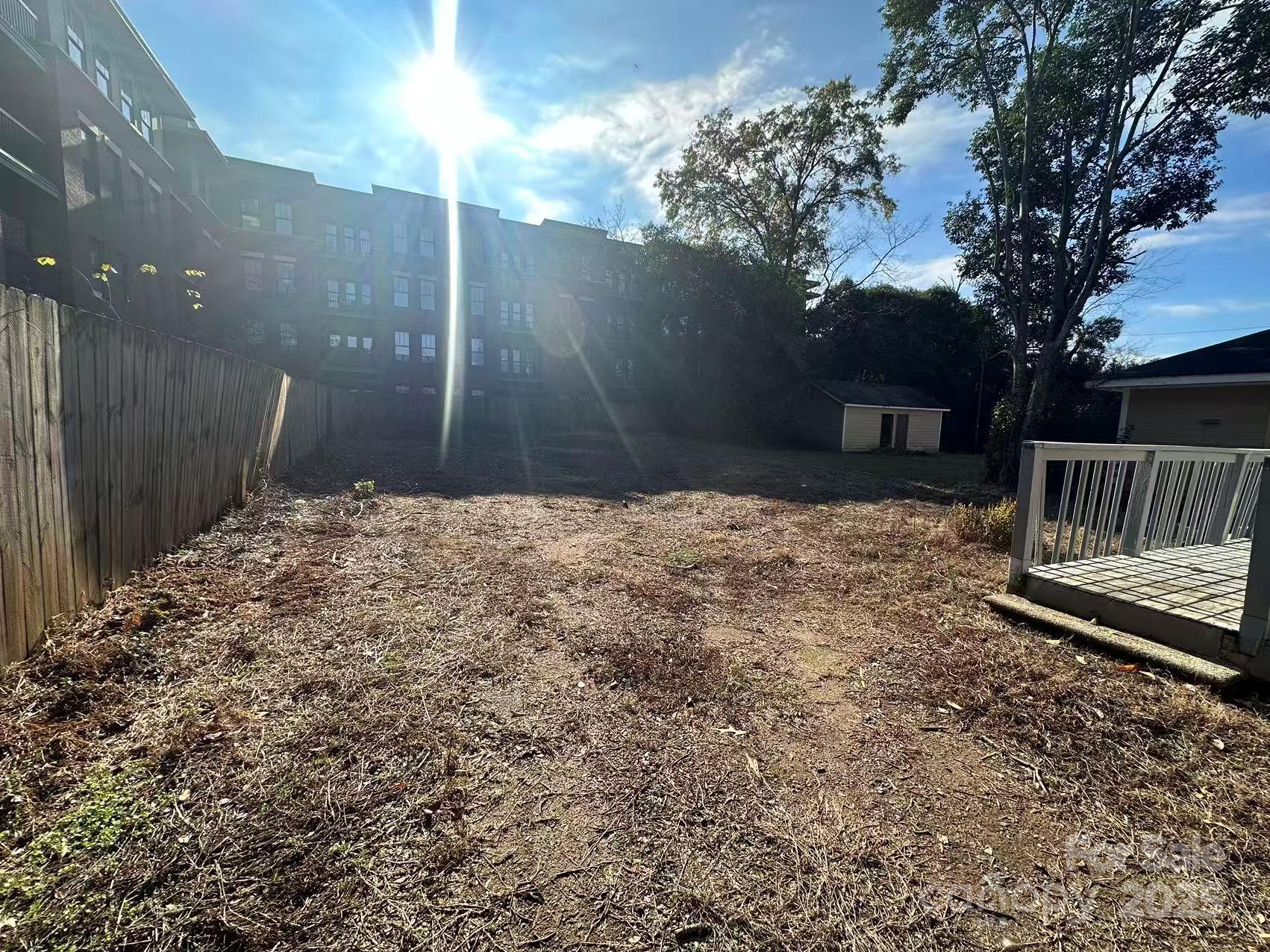 112 E Elliott Street