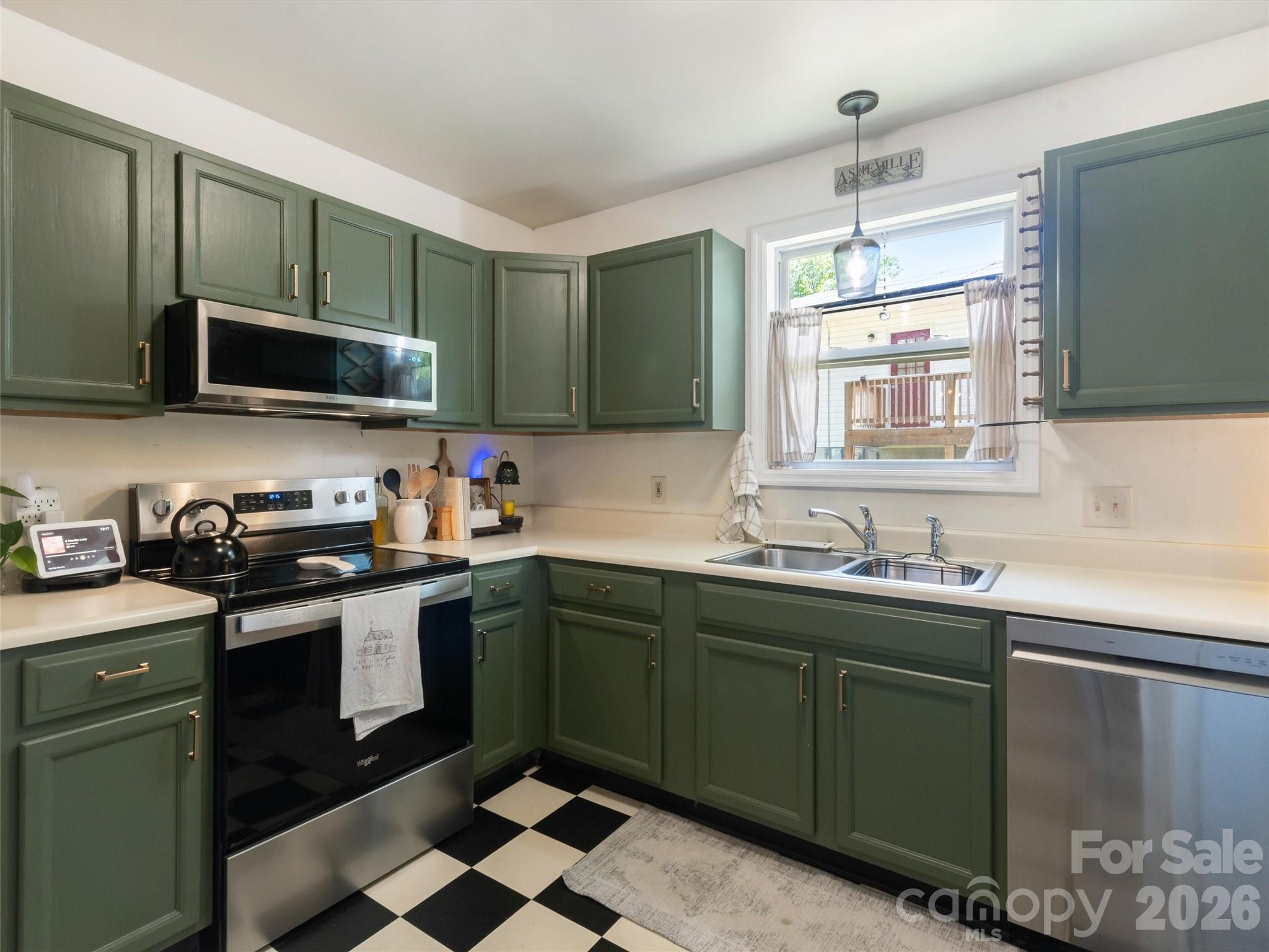 Twin Springs - Residential