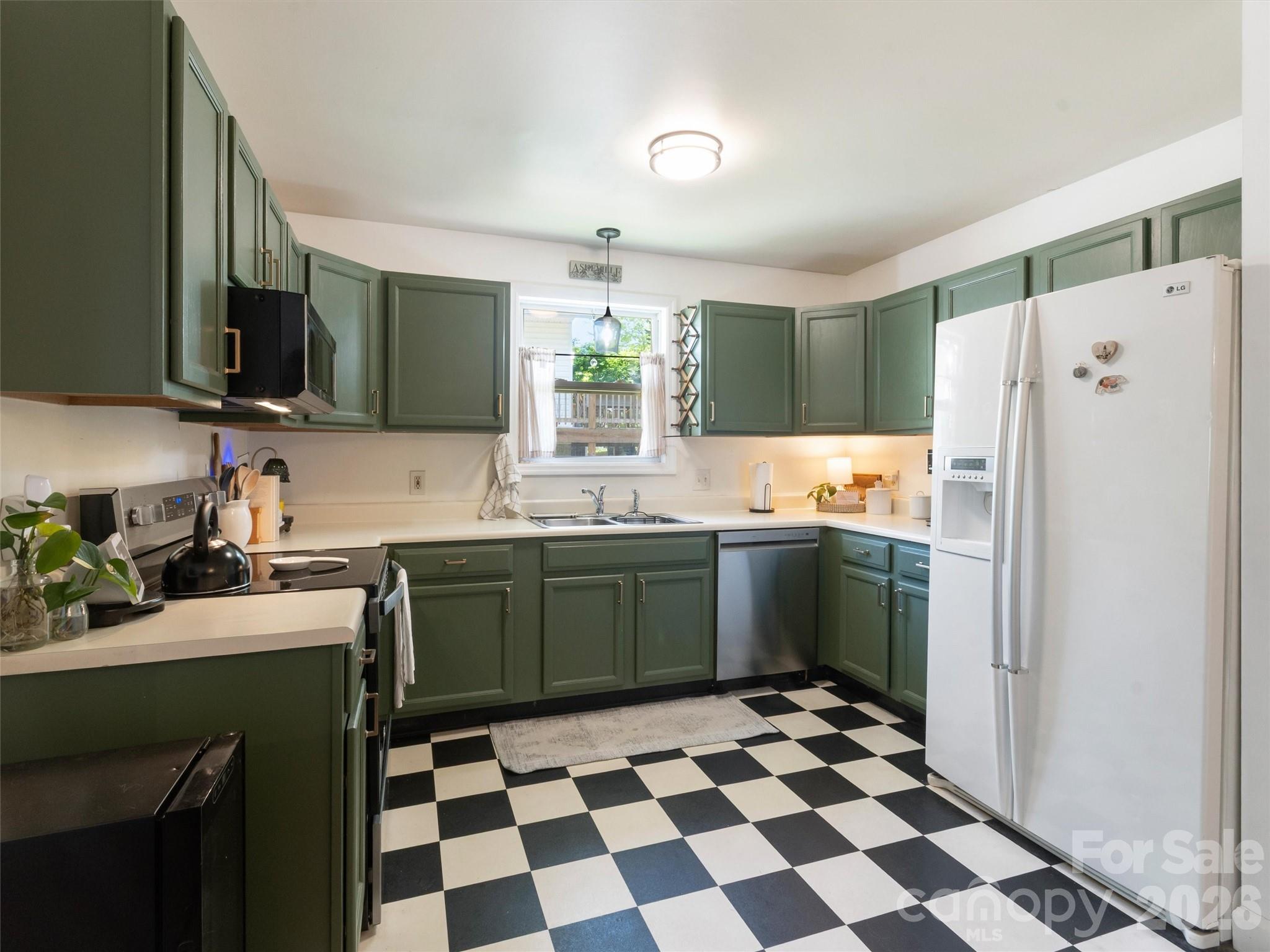 Twin Springs - Residential