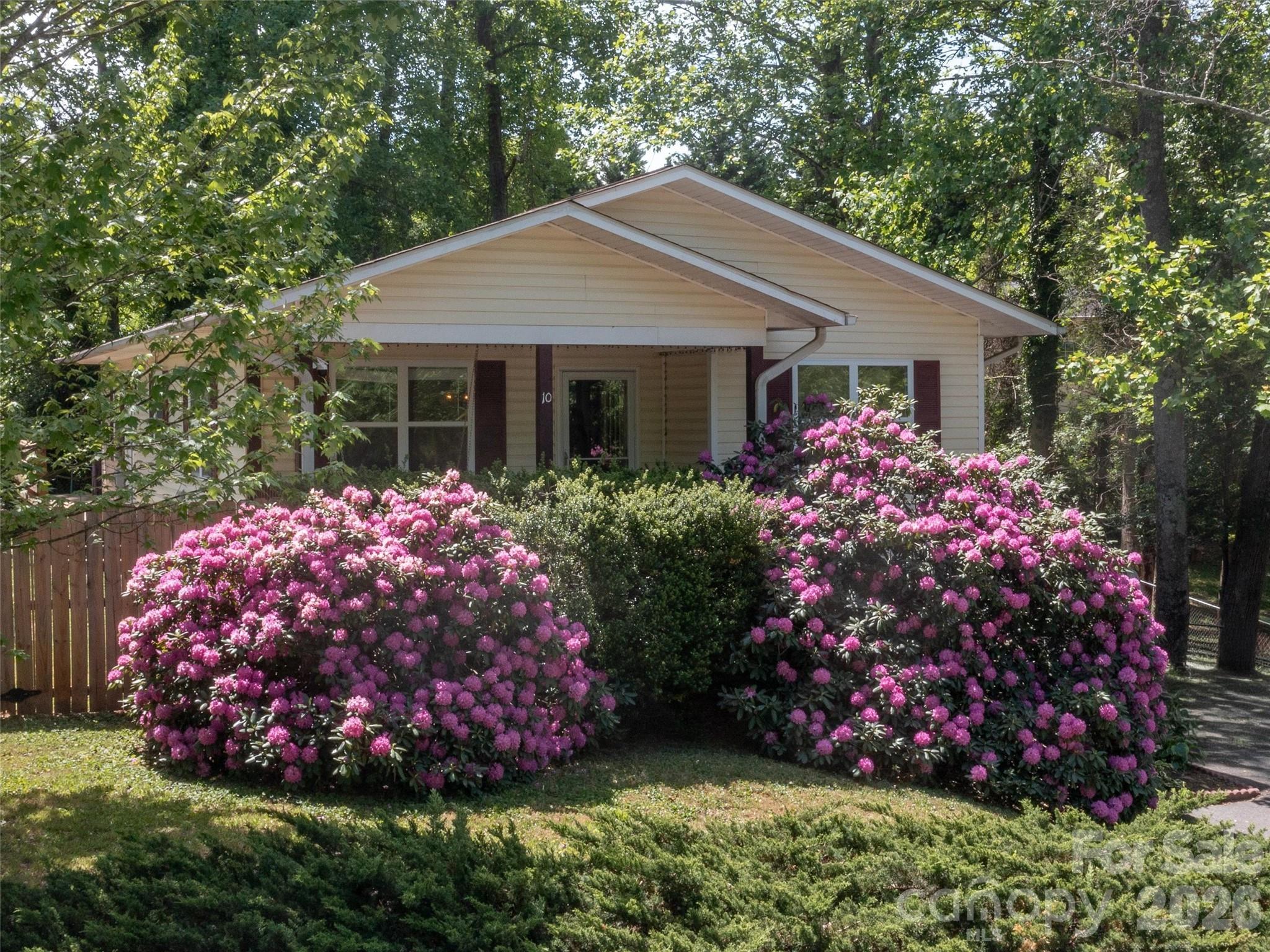 Twin Springs - Residential