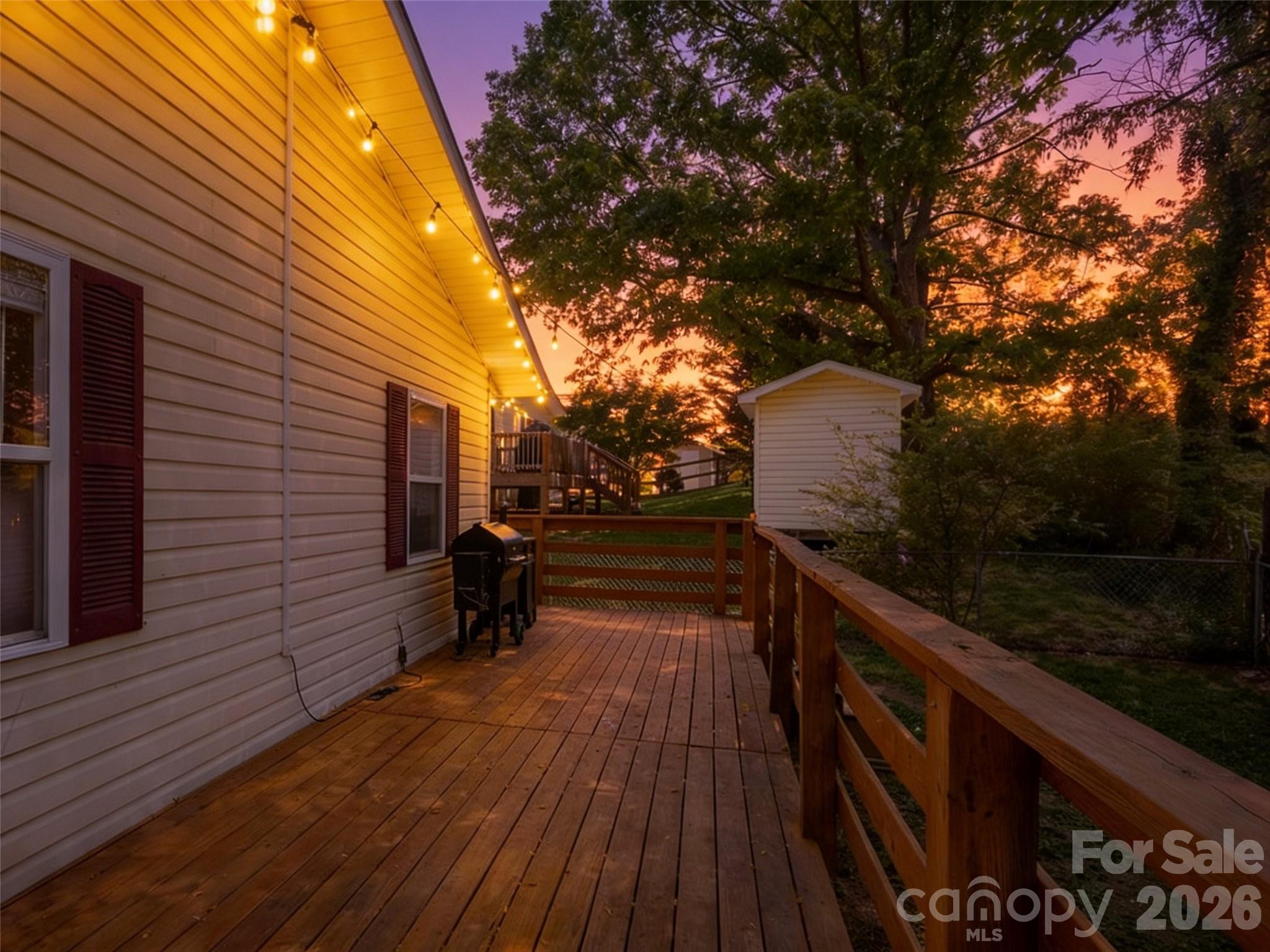 Twin Springs - Residential