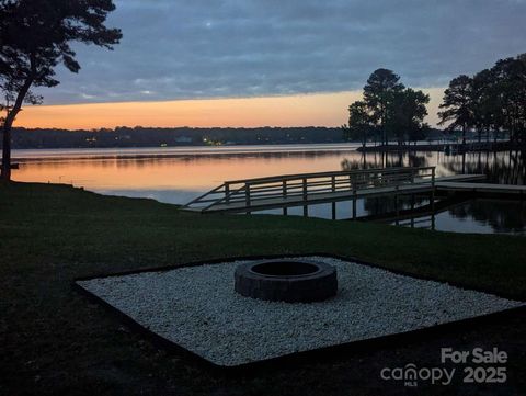 3911 Sandy Point Drive York SC 29745