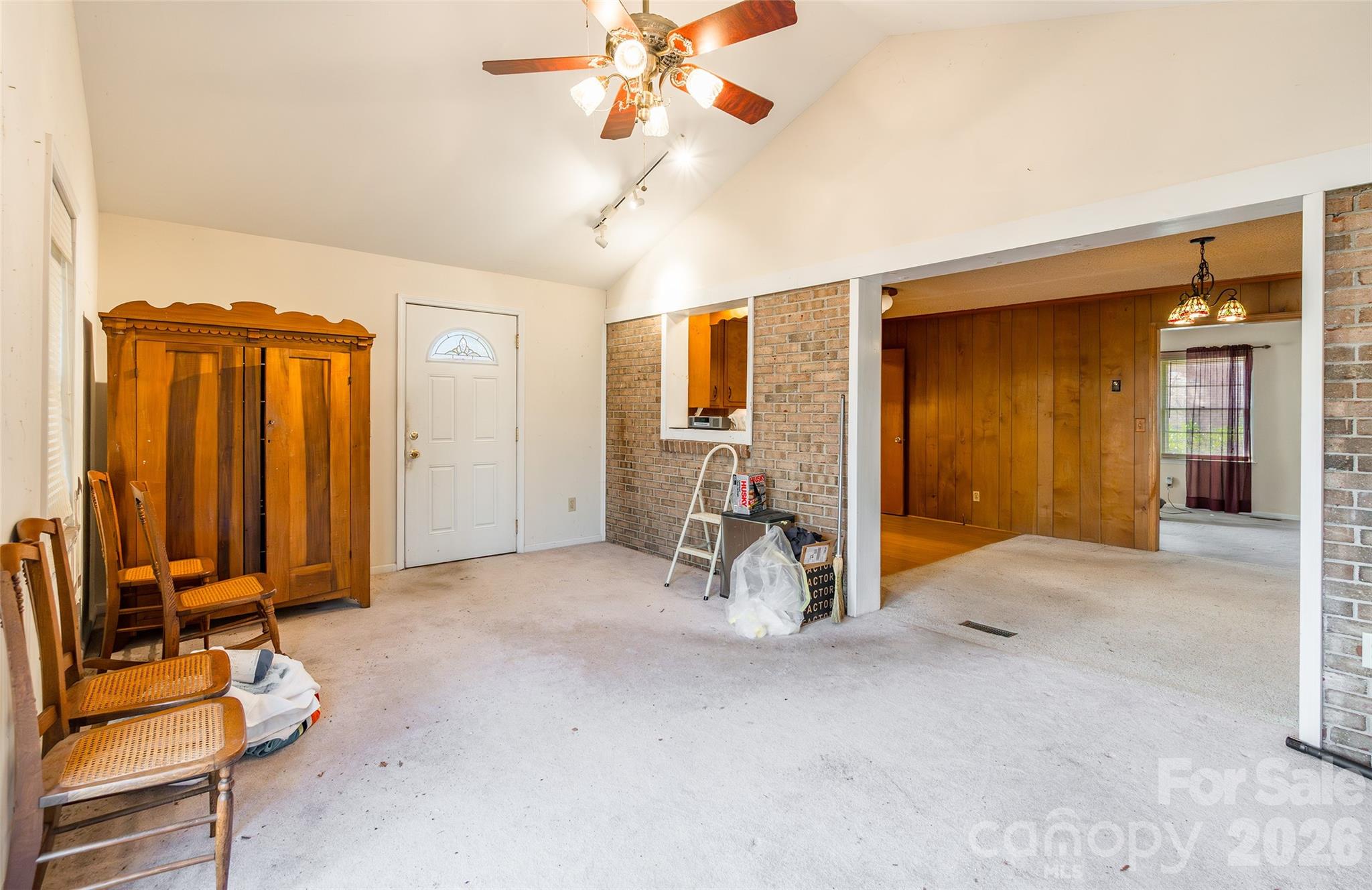 Lincoln Estates - Residential