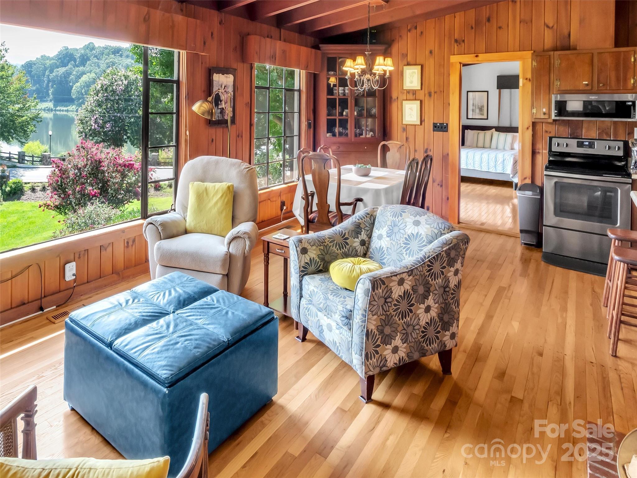 268 Stuart Circle