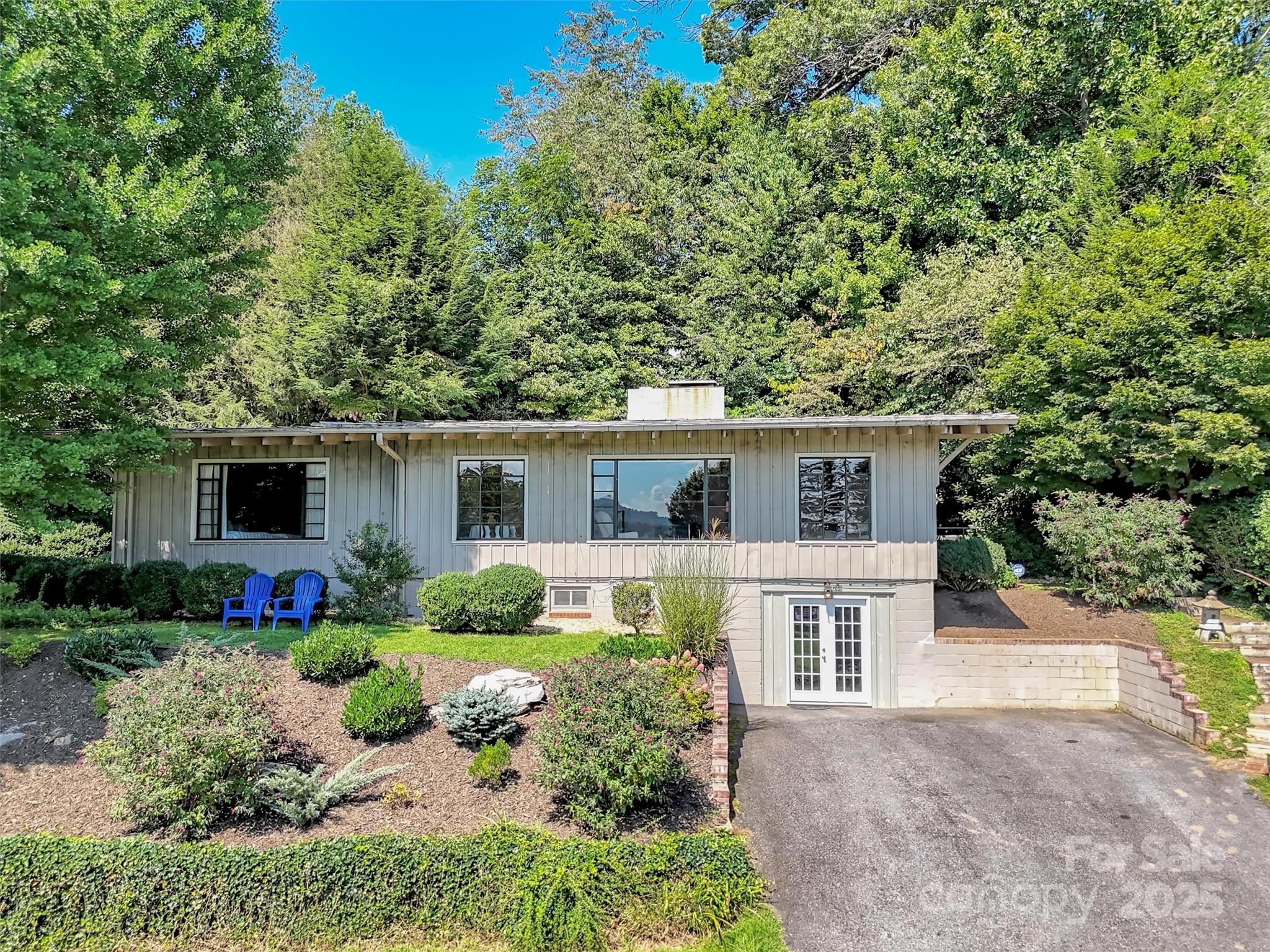 268 Stuart Circle