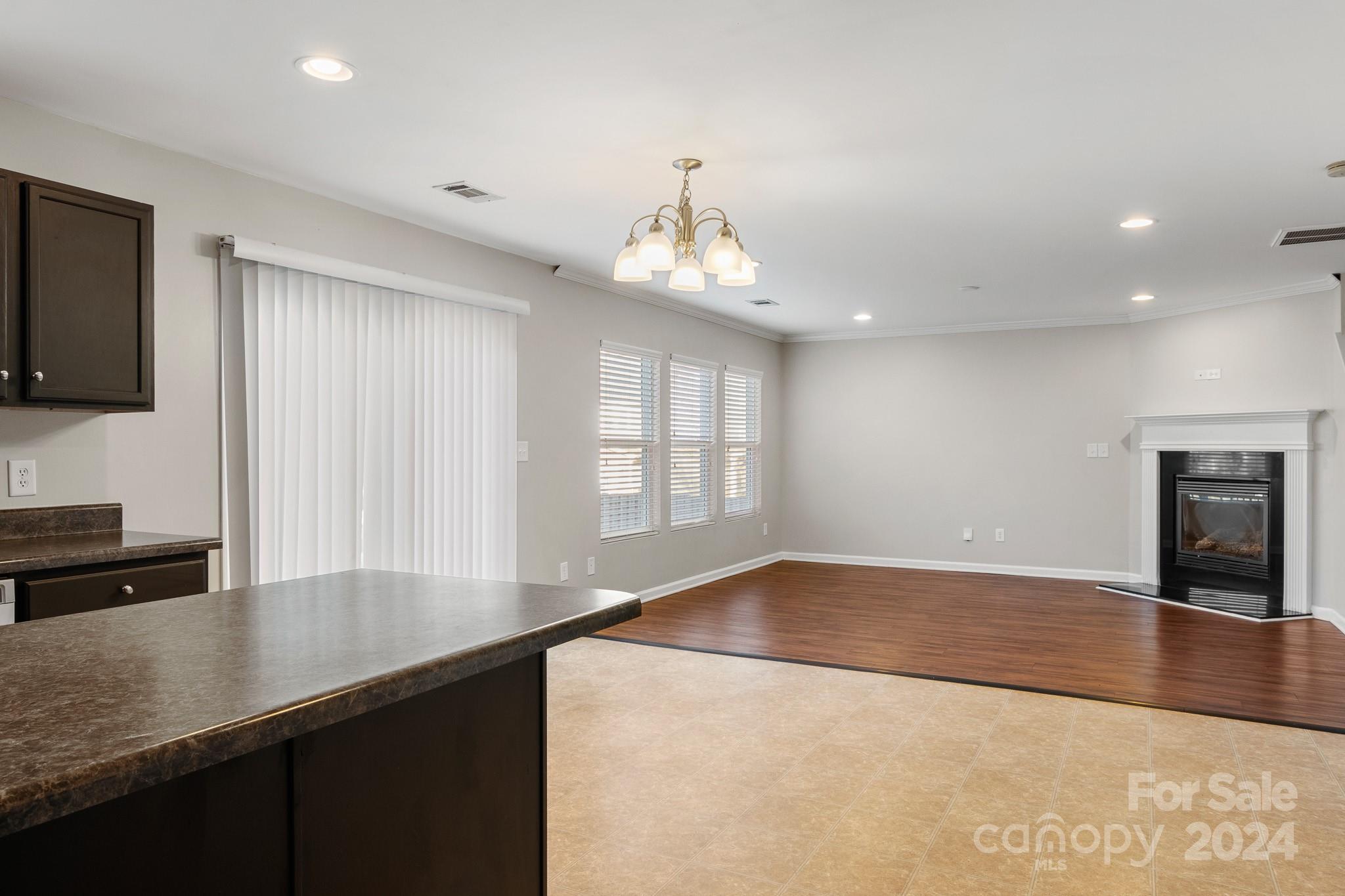 Hamilton Lakes - Residential