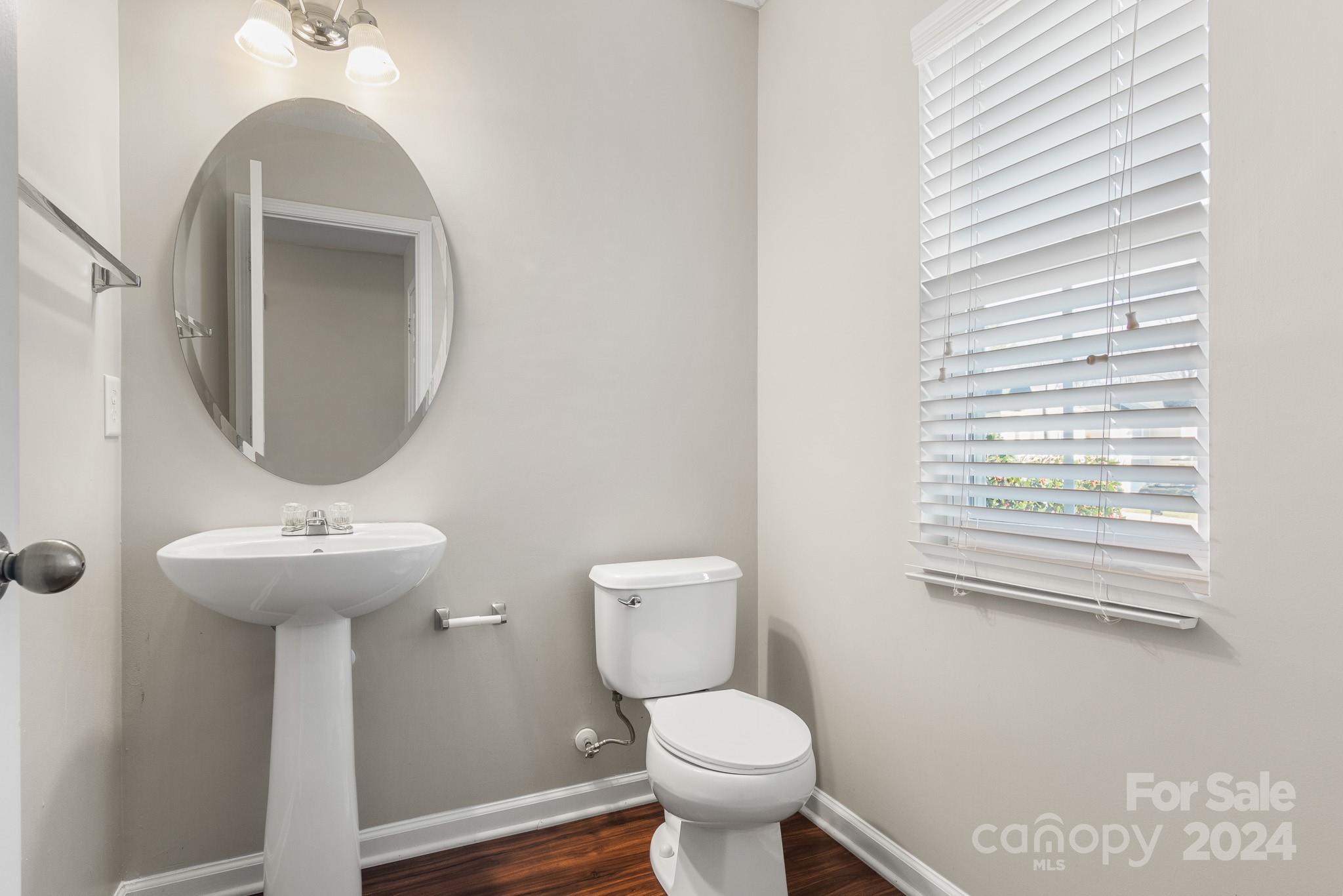 Hamilton Lakes - Residential