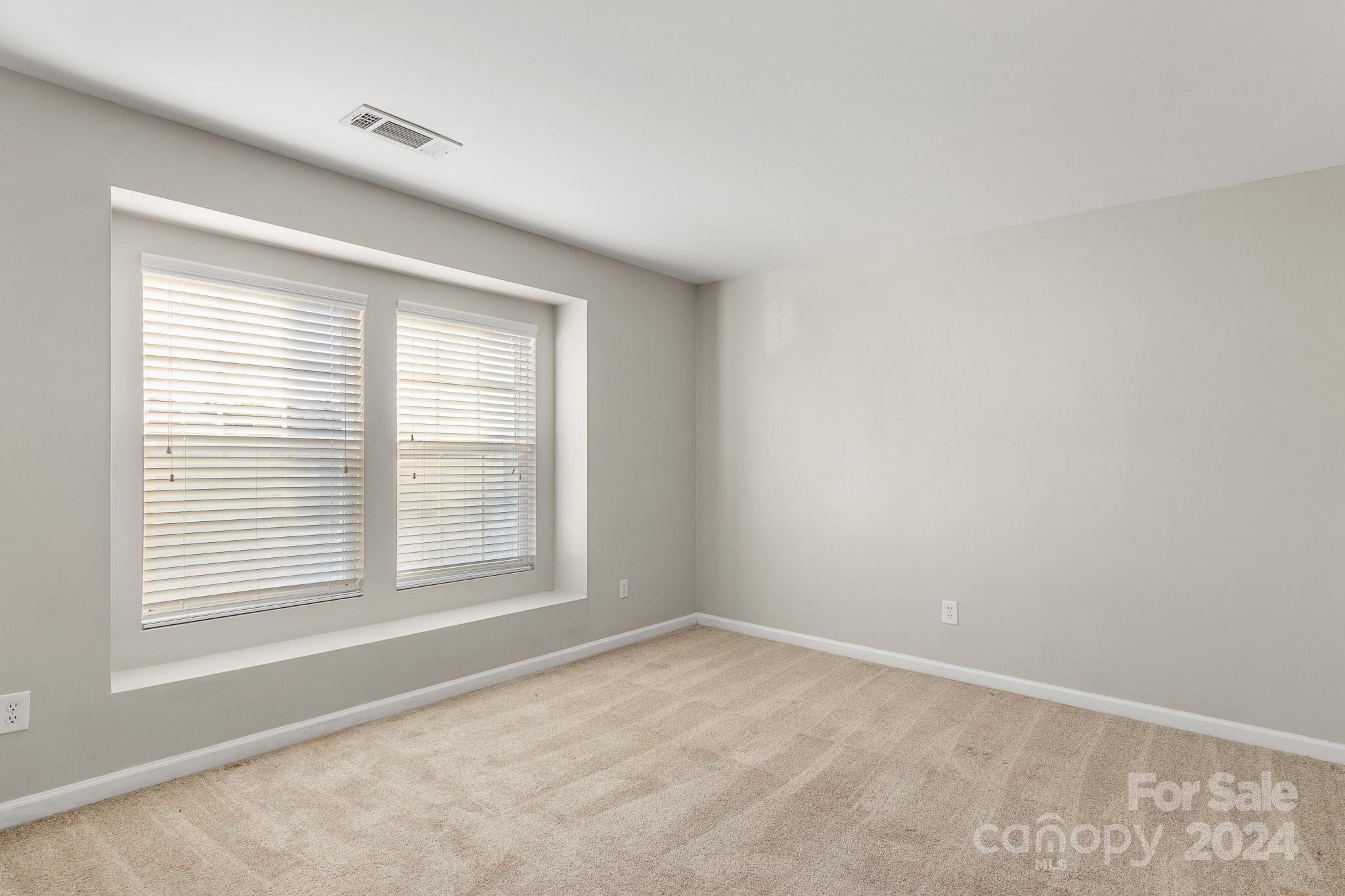 Hamilton Lakes - Residential