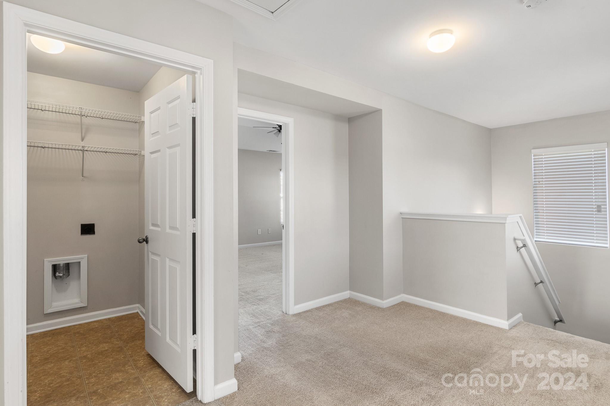 Hamilton Lakes - Residential