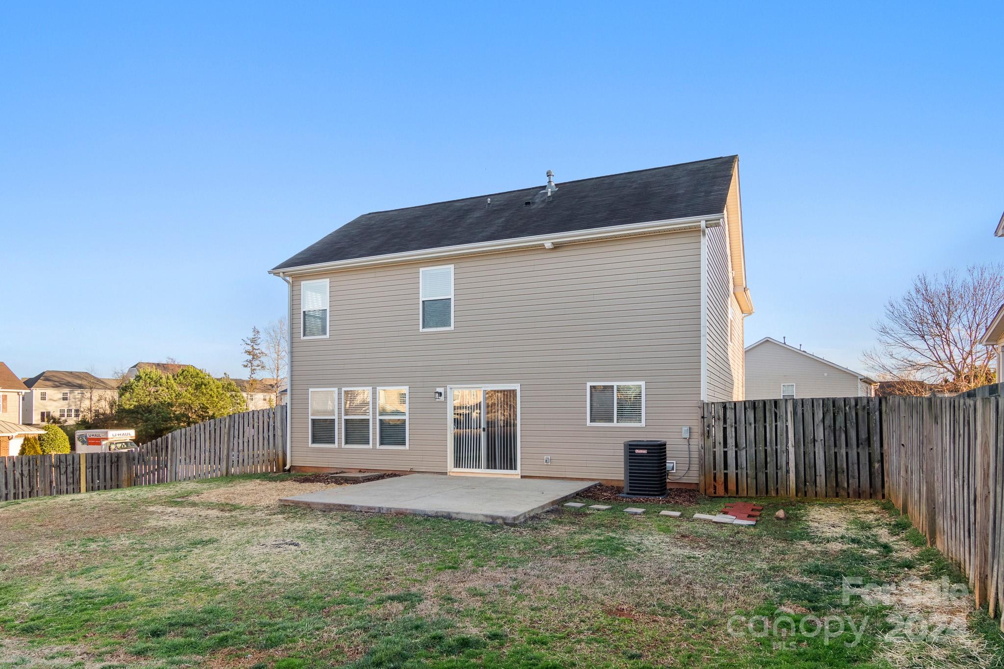 Hamilton Lakes - Residential