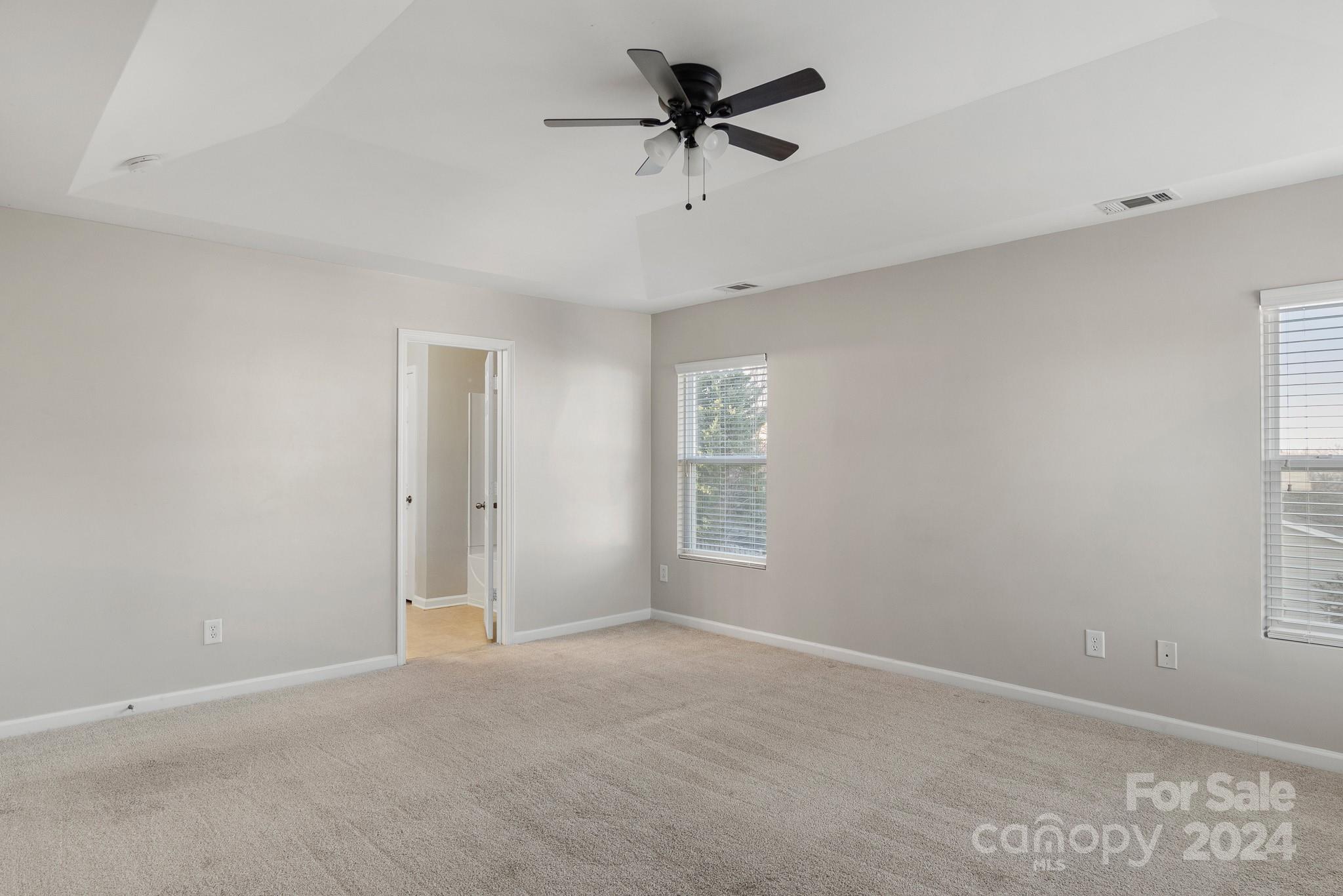 Hamilton Lakes - Residential