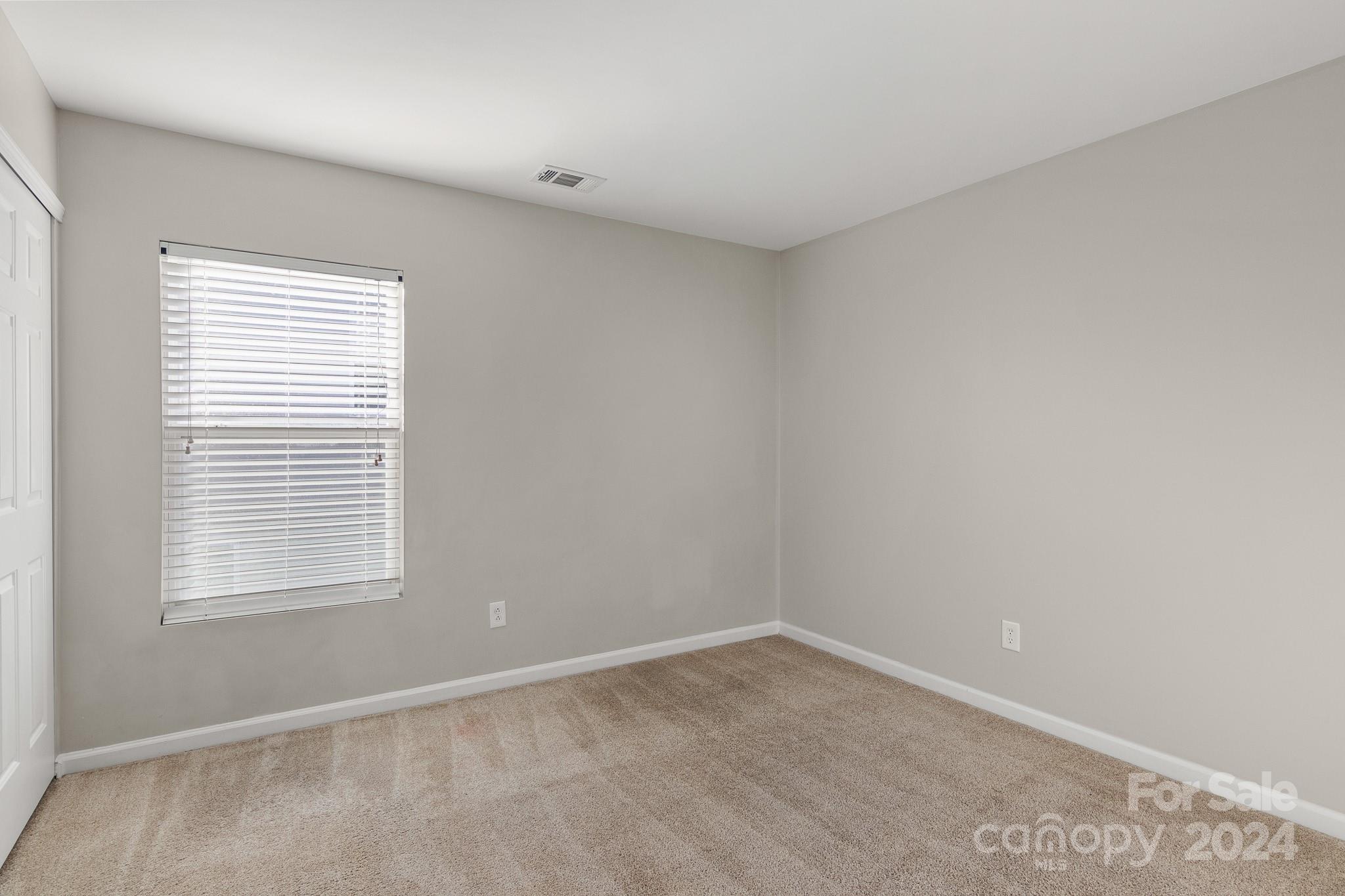 Hamilton Lakes - Residential