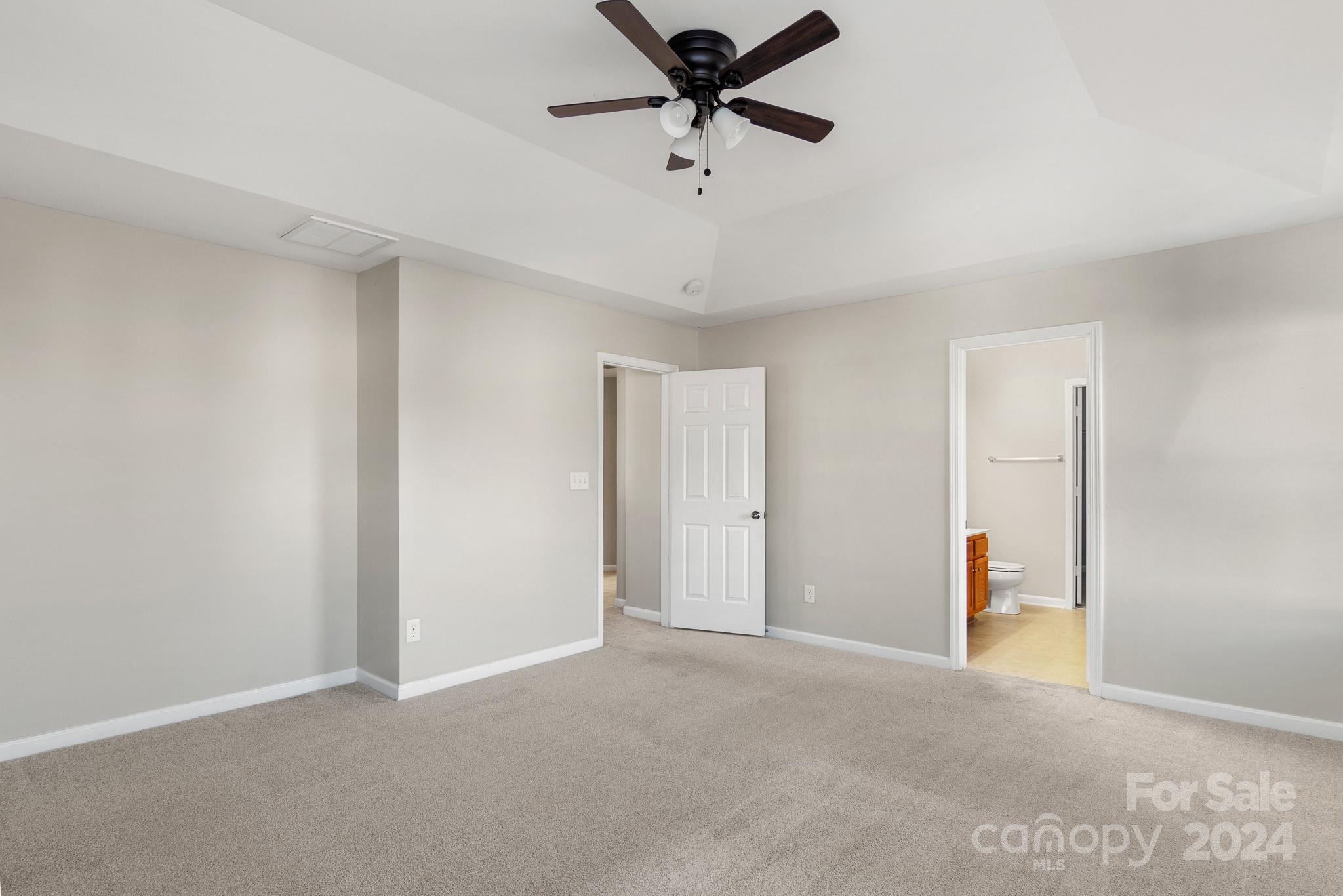 Hamilton Lakes - Residential