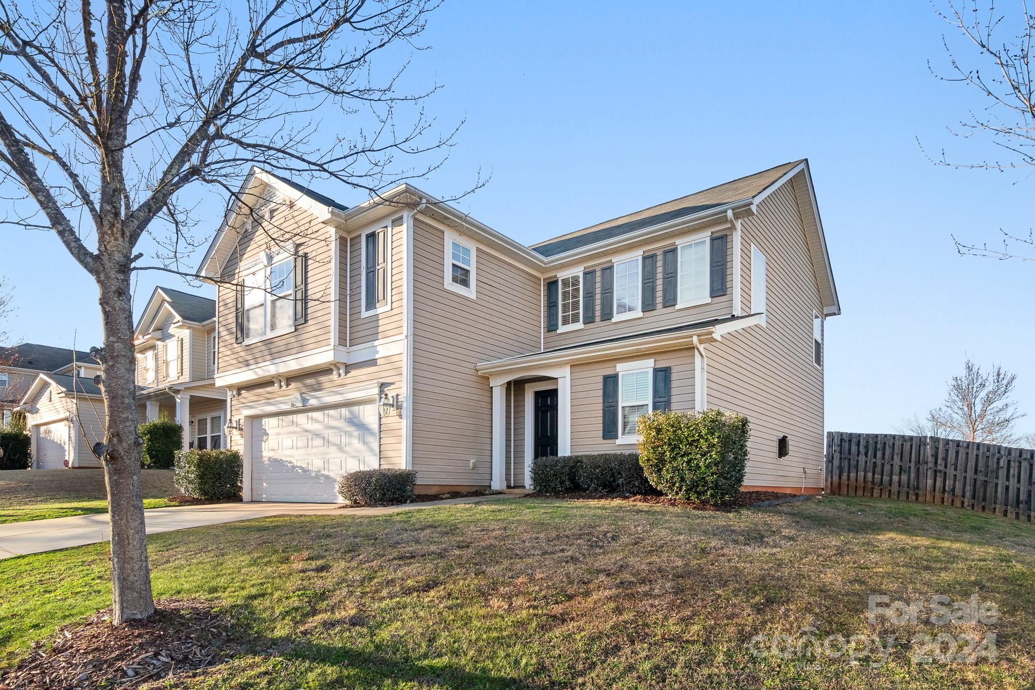 Hamilton Lakes - Residential