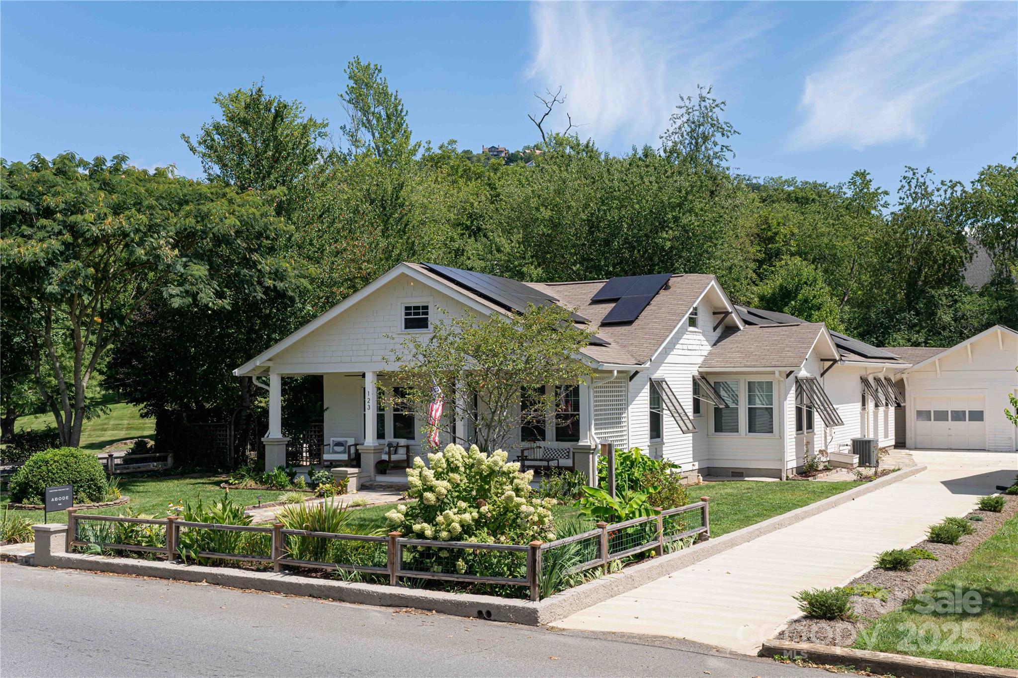 123 N Main Street