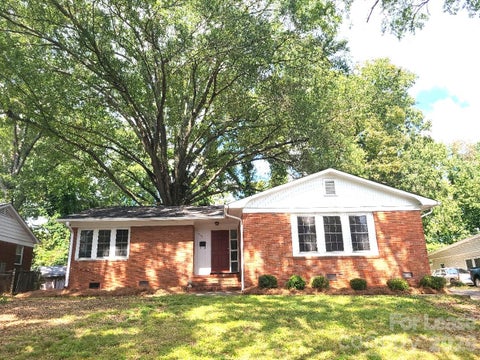 Photo of 5511 Wedgewood Drive, Charlotte, NC 28210 (MLS # 4435984)