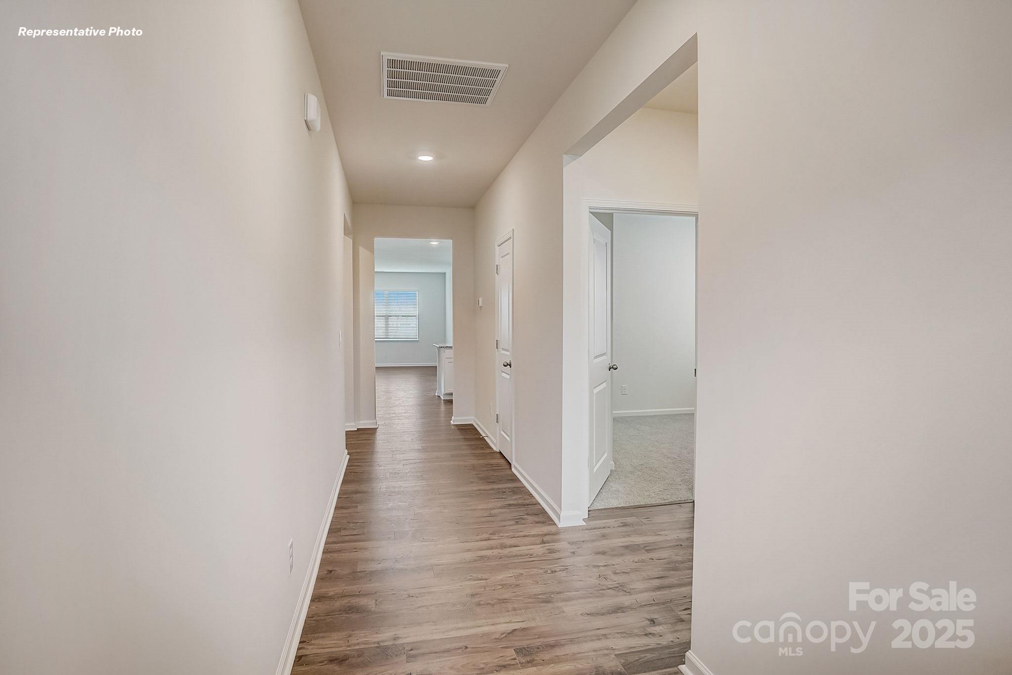 1045 Horizon Lane