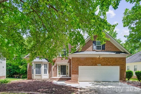 Photo of 2622 Billings Park Drive, Charlotte, NC 28213 (MLS # 4396534)