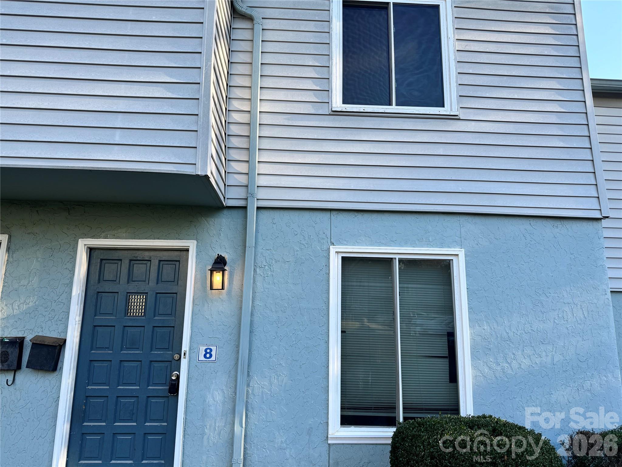 1906 Mereview Court 8