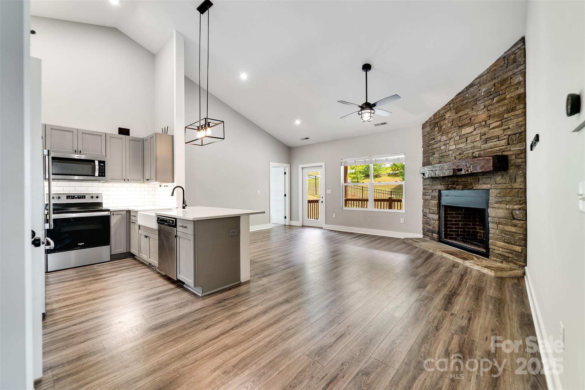 7 N Sundrops Trail