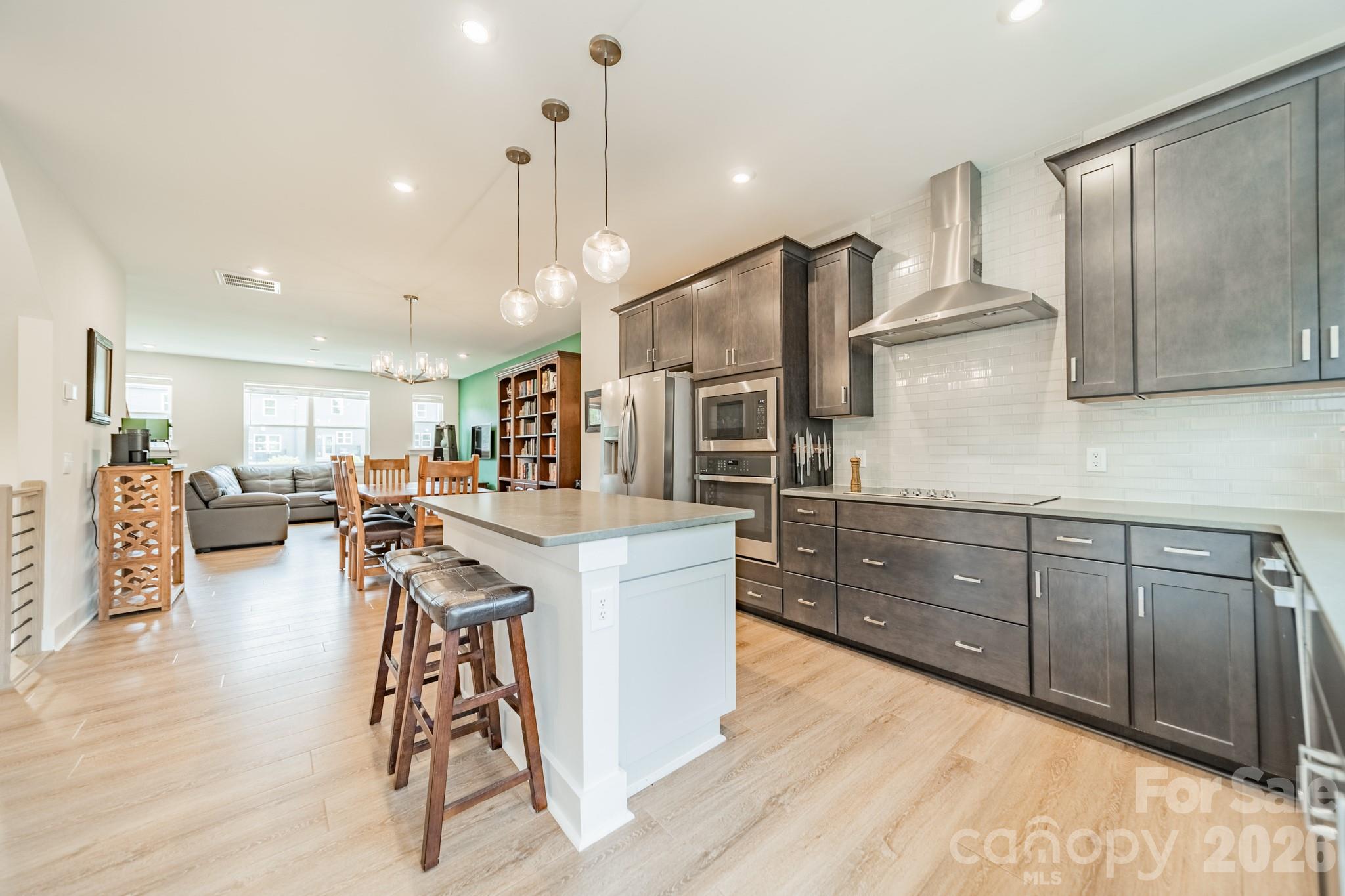 Context at Oakhurst - Residential