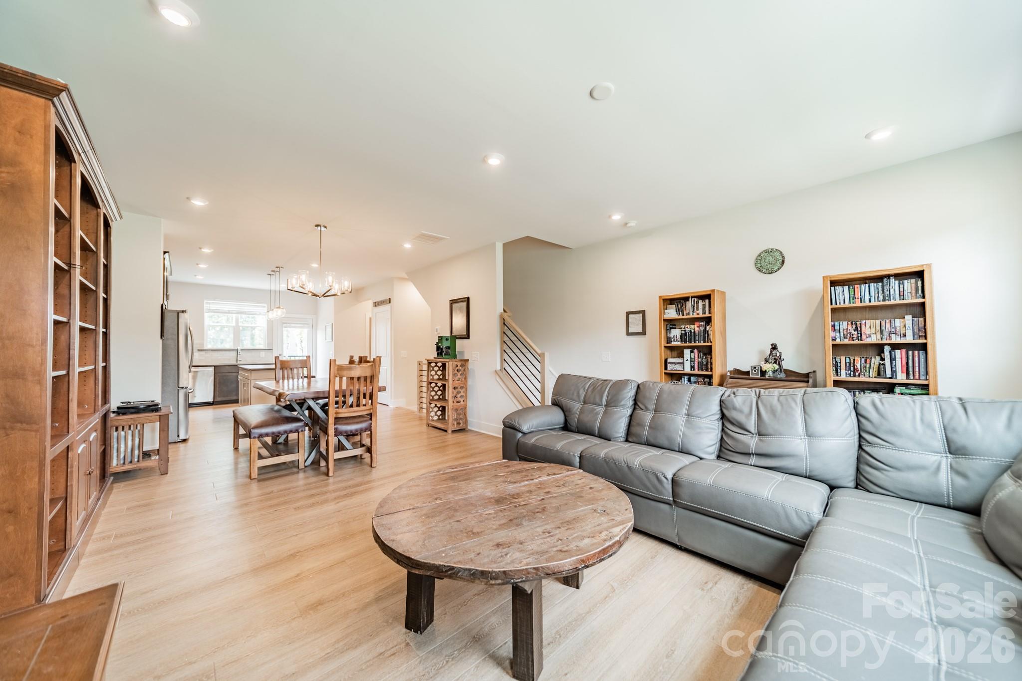 Context at Oakhurst - Residential